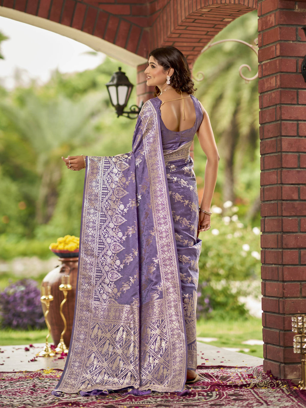 MANOHARI Banarasi Silk Blend Jacquard Work Saree - Purple | Grocsy