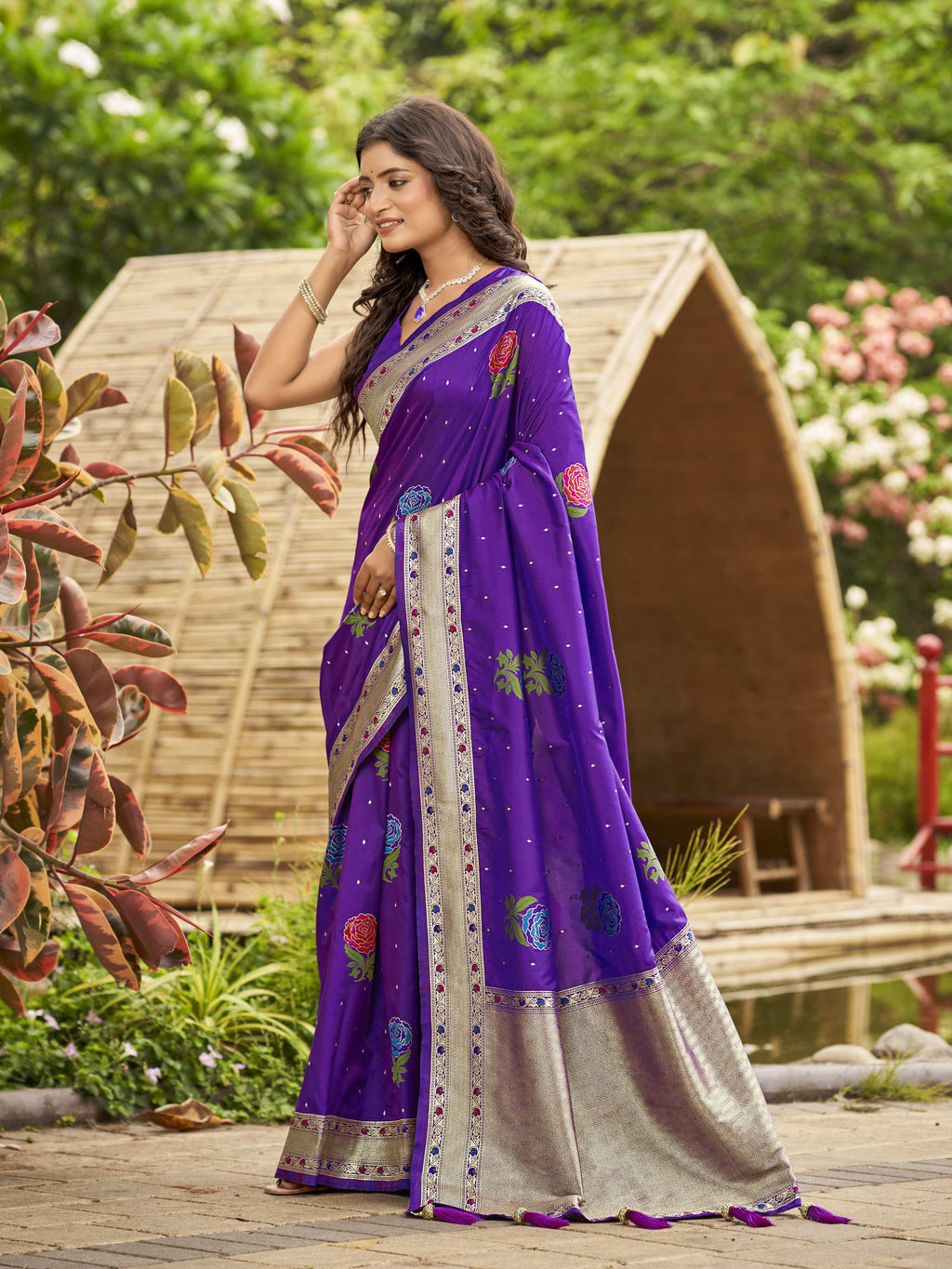 MANOHARI Banarasi Silk Blend Jacquard Work Saree - Purple | Grocsy
