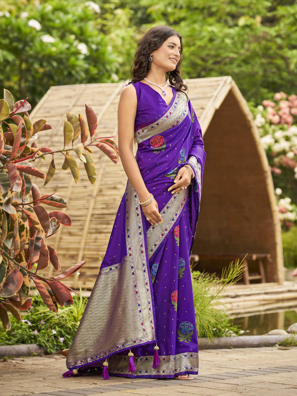 MANOHARI Banarasi Silk Blend Jacquard Work Saree - Purple | Grocsy