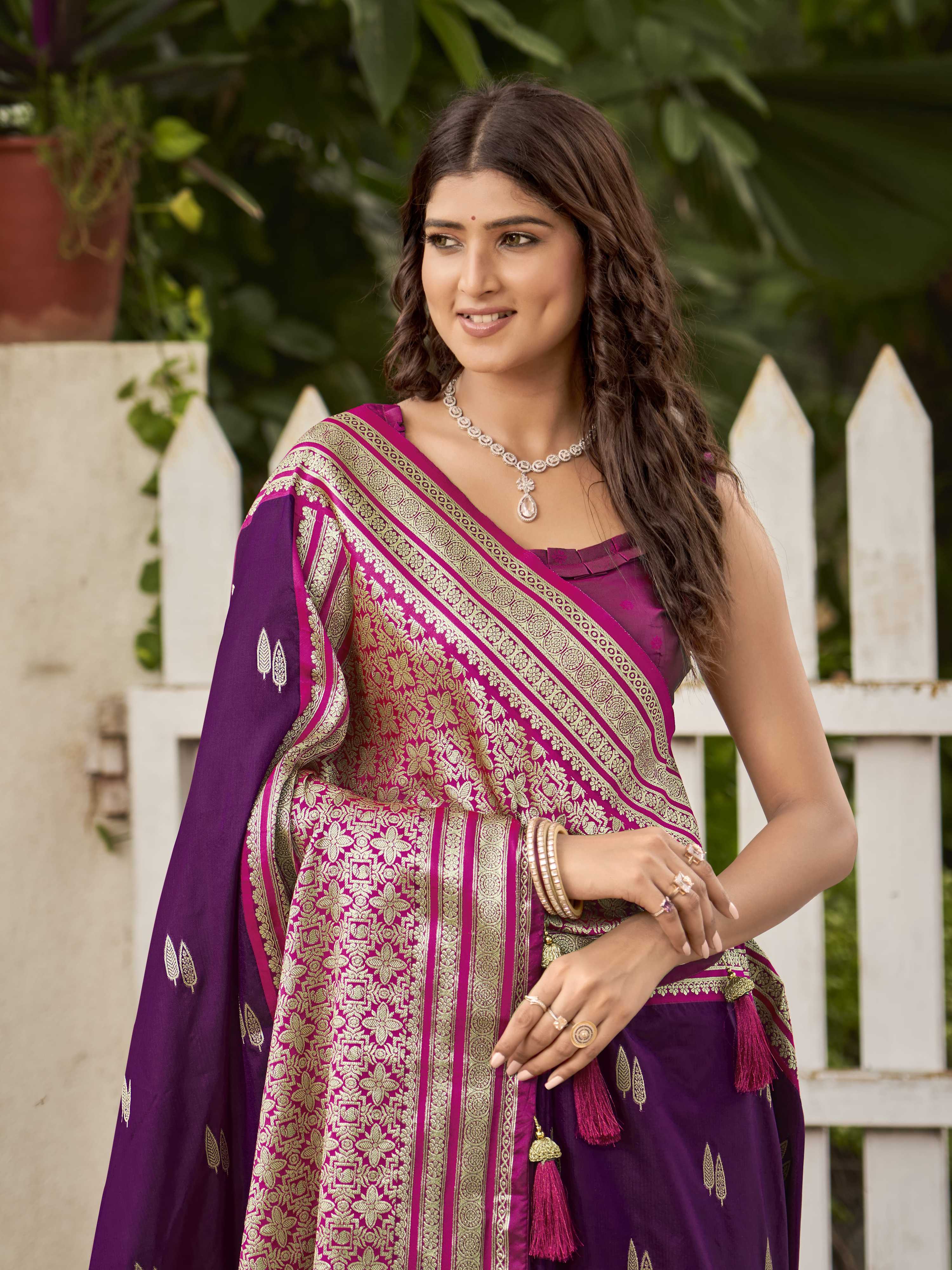 MANOHARI Banarasi Silk Blend Jacquard Work Saree - Purple | Grocsy