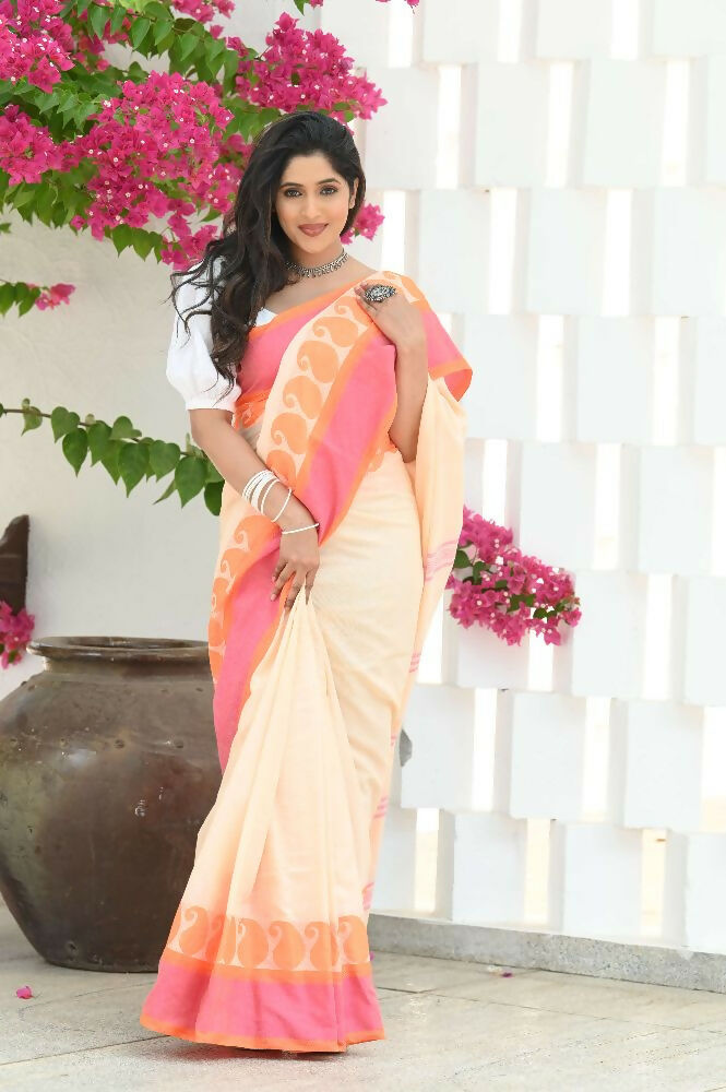 Beatitude Cream Cotton Paisley Border Tangail Handloom Saree | Grocsy