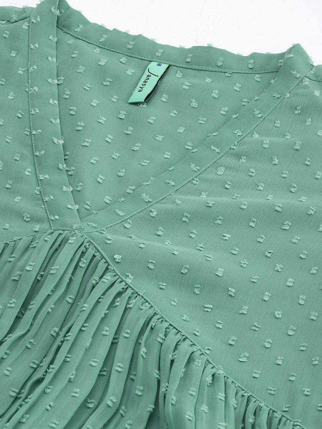 Janasya Women Green Solid Dobby Weave Kurta | Grocsy