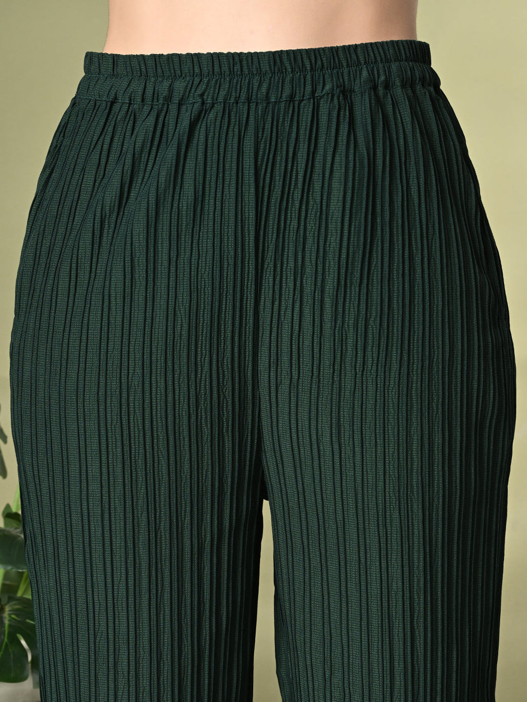 Myshka Women's Self Design Shoulder Straps Kurta & Palazzos Sets in Green Color | Grocsy