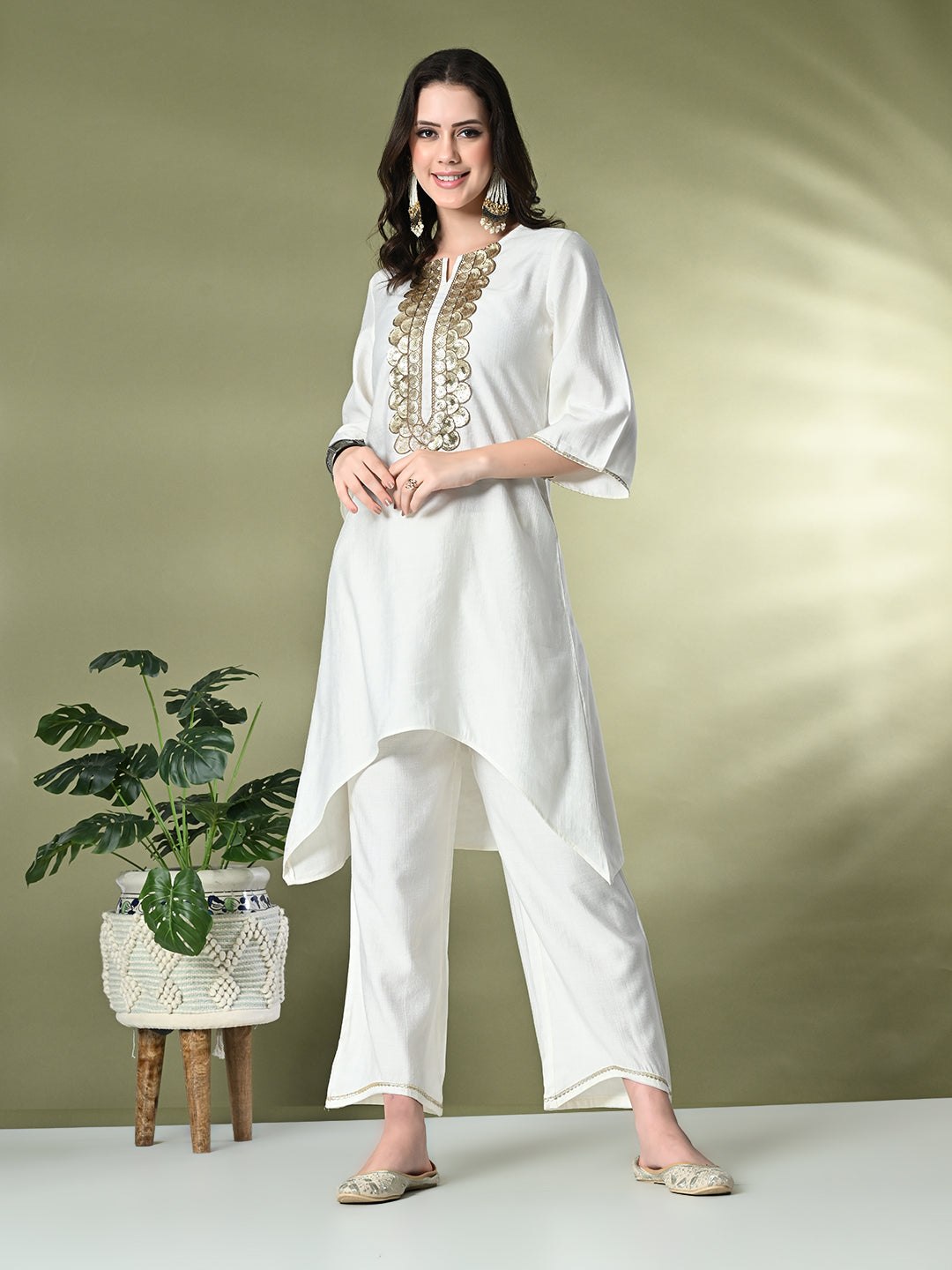 Myshka Women's Embroidered Keyhole Neck Bell Sleeves Kurta & Palazzos Sets in White Color | Grocsy