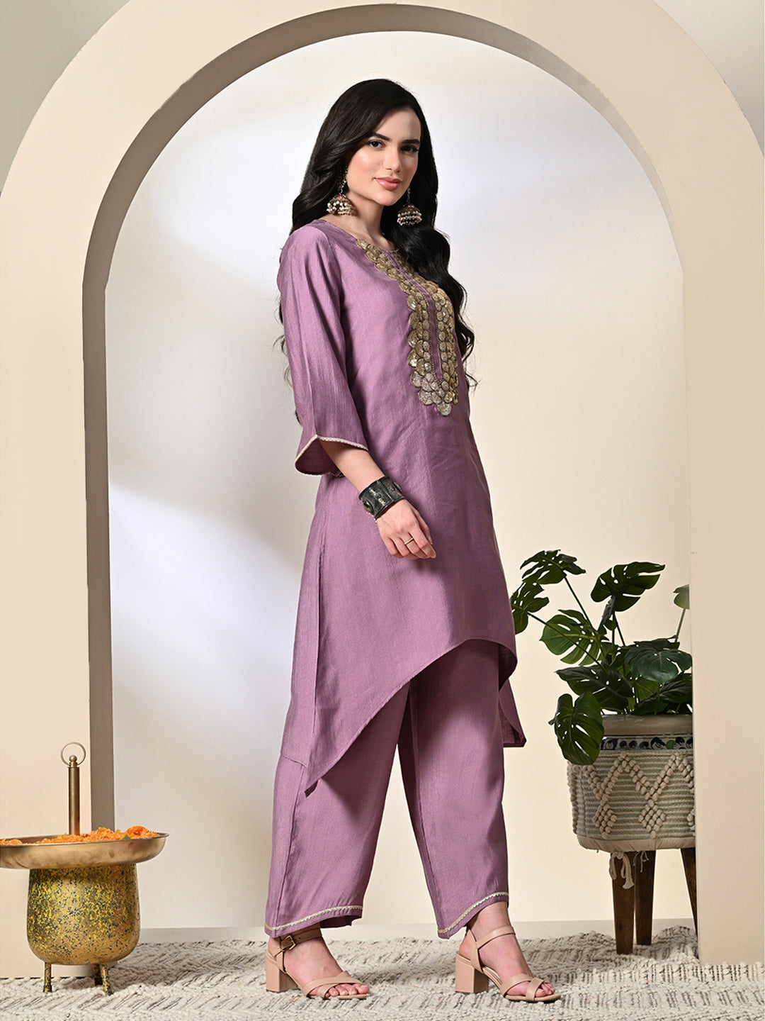 Myshka Women's Embroidered Keyhole Neck Bell Sleeves Kurta & Palazzos Sets in Lavender Color | Grocsy