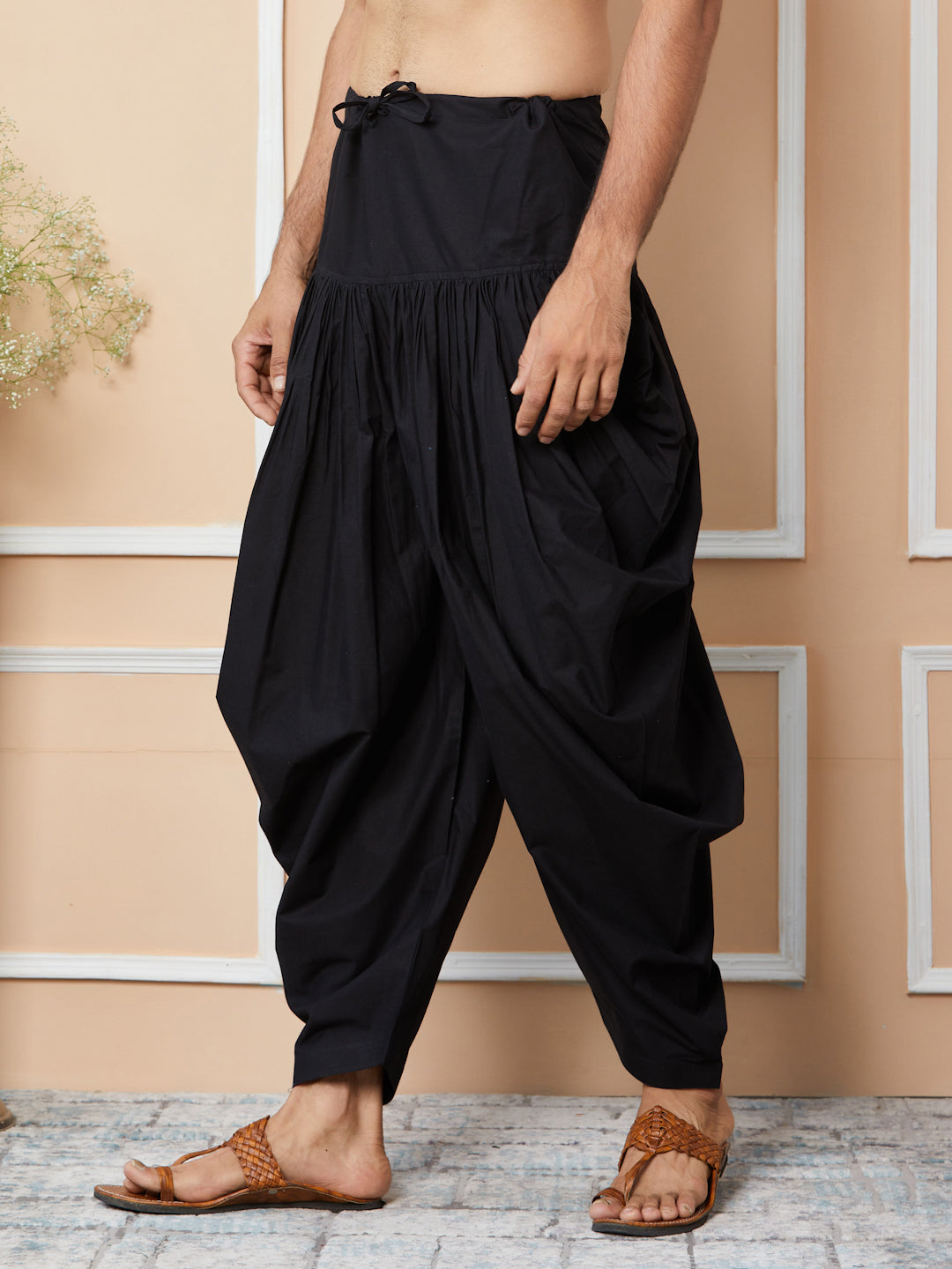 MULTI SHADES Black Mid Rise Loose Fit Pure Cotton Elasticated Solid Pleated Dhoti (Salwar) | Grocsy
