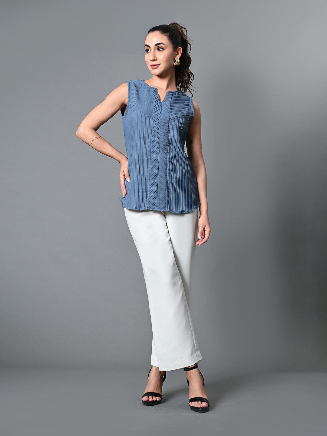 Myshka Women's Keyhole Neck Sleeveless Top in Grey Color | Grocsy