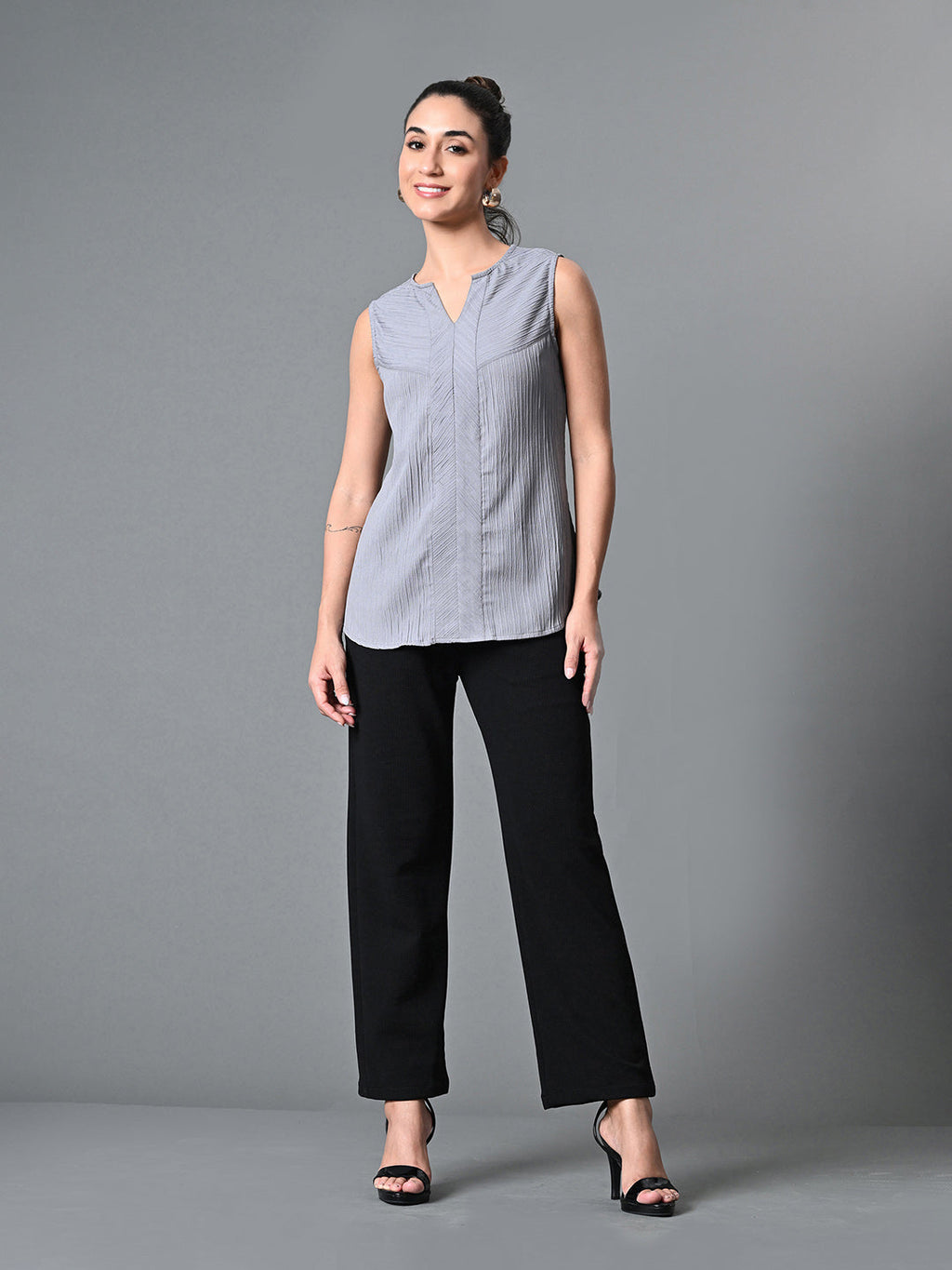 Myshka Women's Keyhole Neck Sleeveless Top in Grey Color | Grocsy