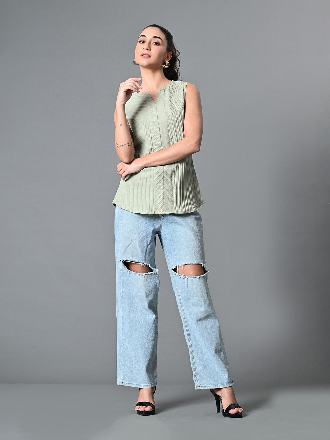 Myshka Women's Keyhole Neck Sleeveless Top in Olive Color | Grocsy