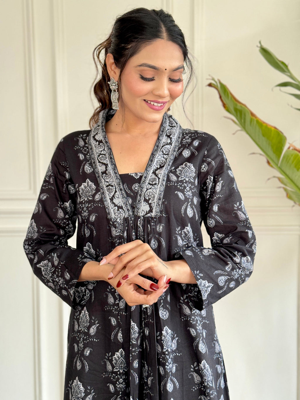 Teeya Creation Black Colour Pure Cotton Digital Print Fully Stitched Kurti Set | Grocsy