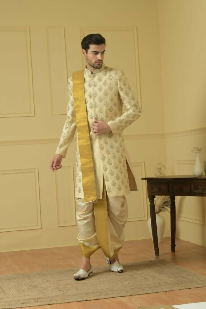Gold Boota Sherwani Zardosi by Hilo Design | Grocsy