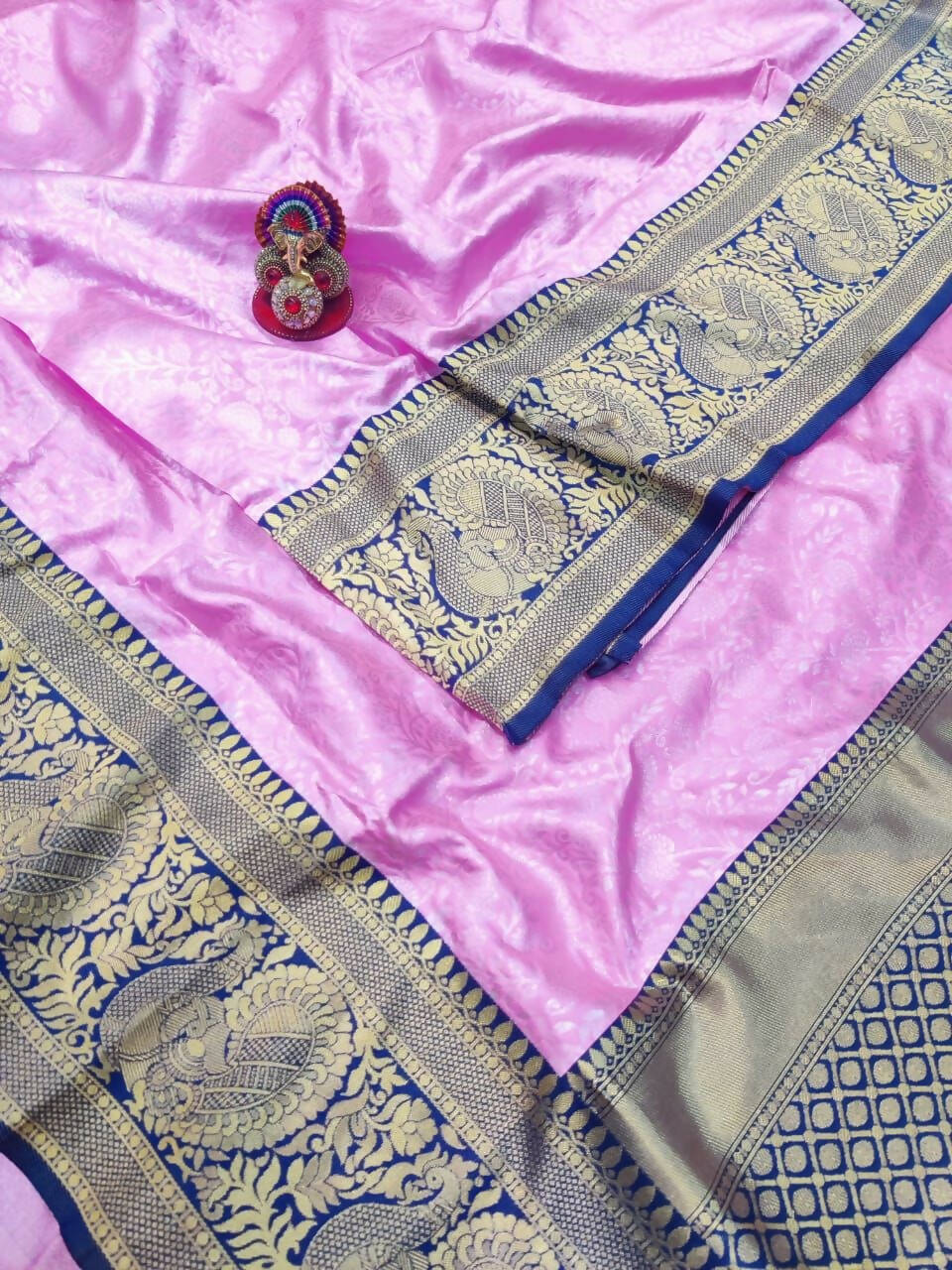 DEIANA'S Beautiful Designer Golden zari Soft Lichi Silk Saree - Pink | Grocsy