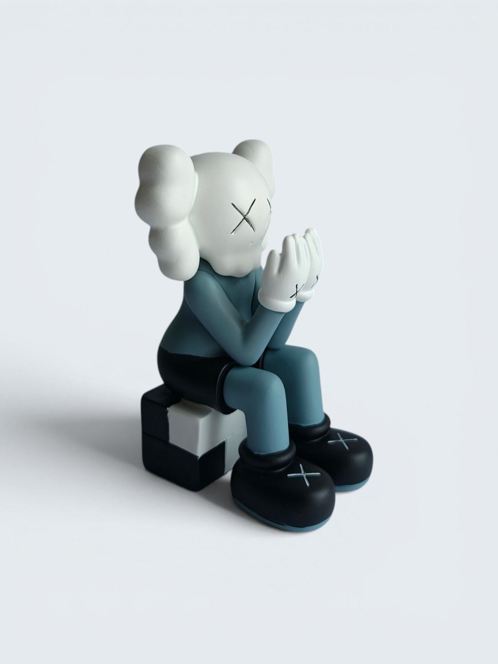 Sun Mun Decors KAWS-Inspired Companion Figure - Passing Through | Grocsy