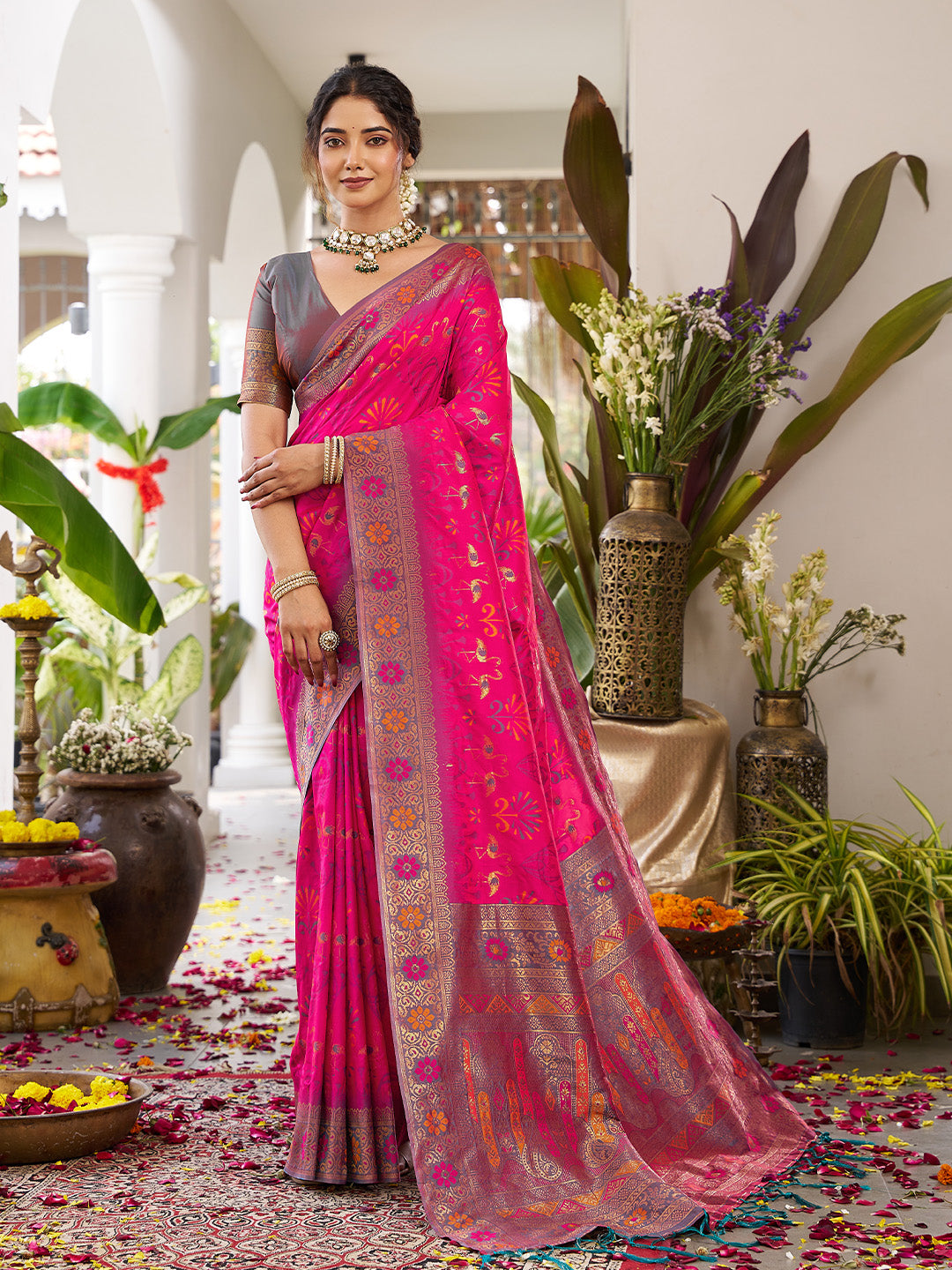 Anaita Magenta Silk Woven Saree With Blouse | Grocsy
