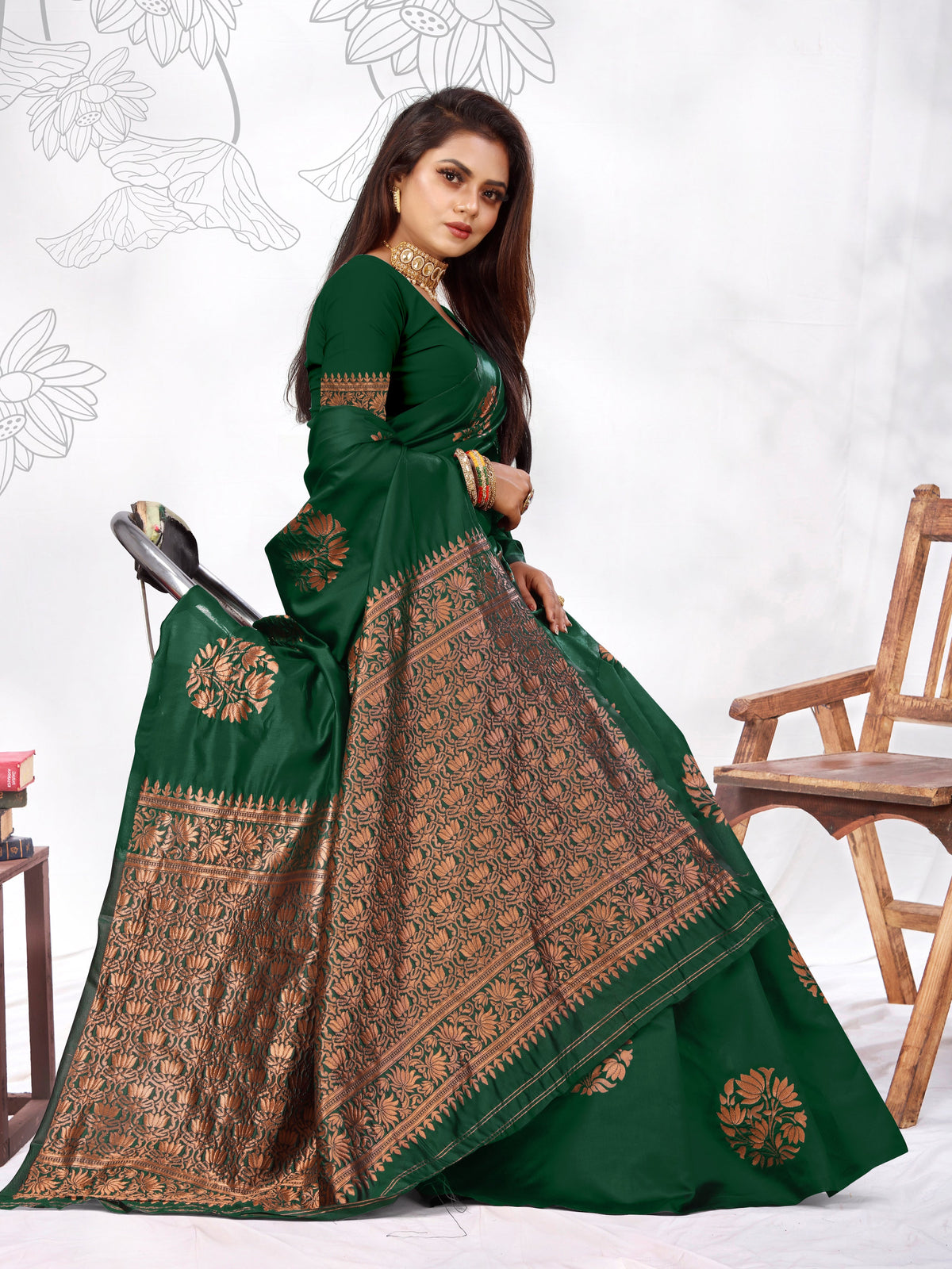 Vedant Vastram Litchi Silk Designer Banarasi Saree - Green | Grocsy