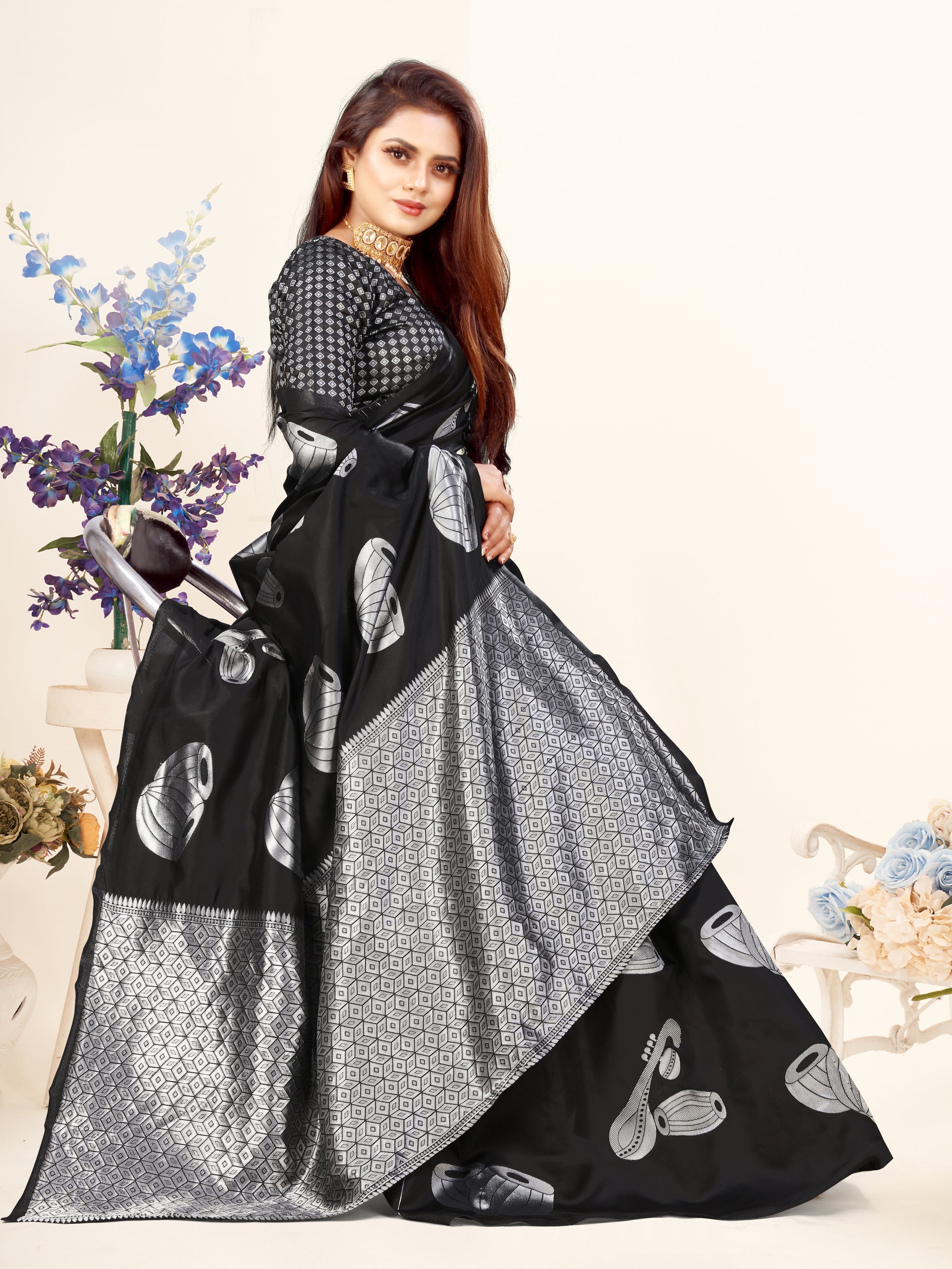 Vedant Vastram Litchi Silk Designer Banarasi Saree - Black | Grocsy