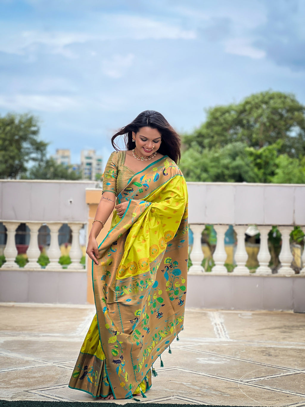 Vedant Vastram Soft Litchi Silk Paithani Jacquard Saree - Olive | Grocsy