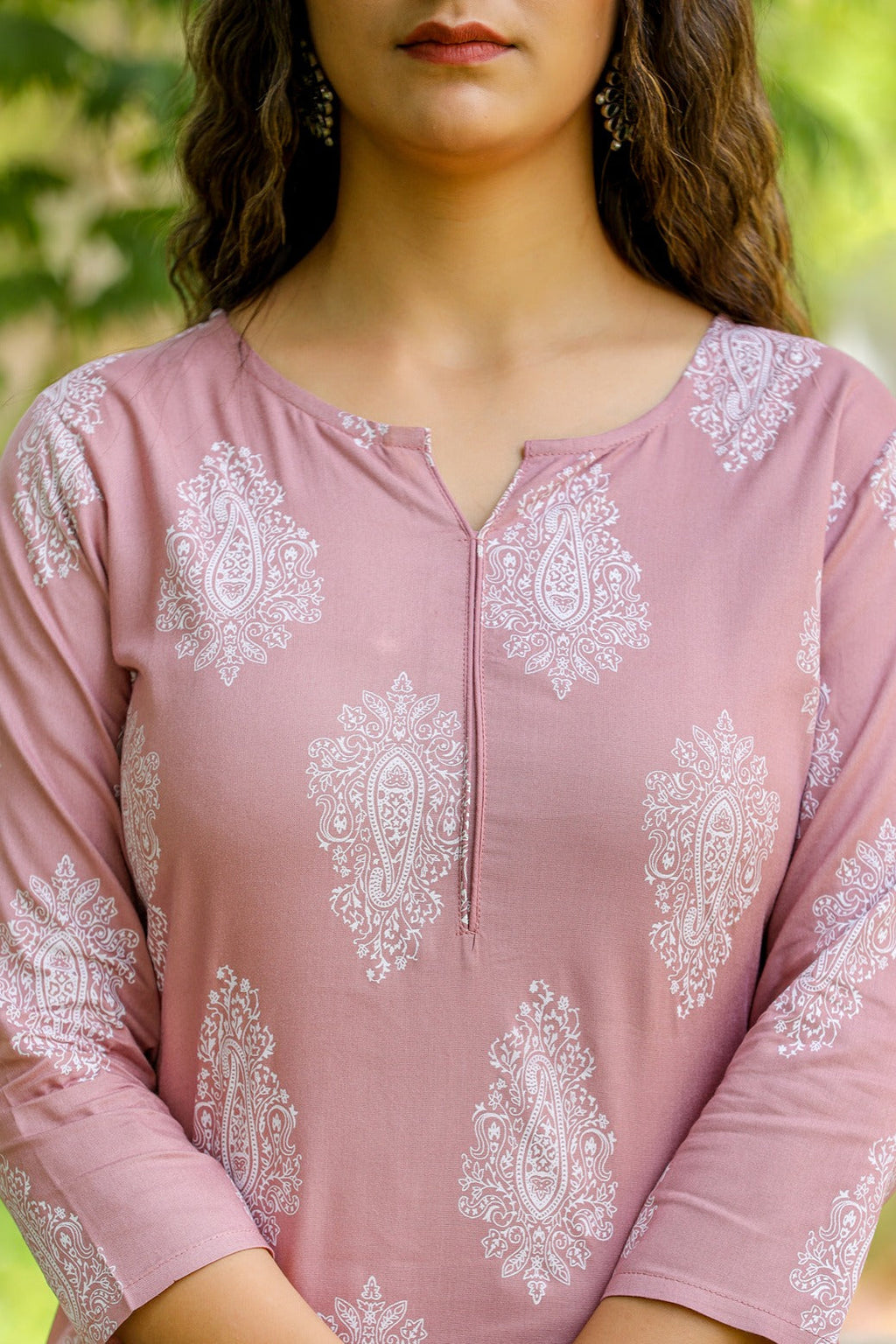 Yufta Mauve & Off White Printed Dupatta Set | Grocsy