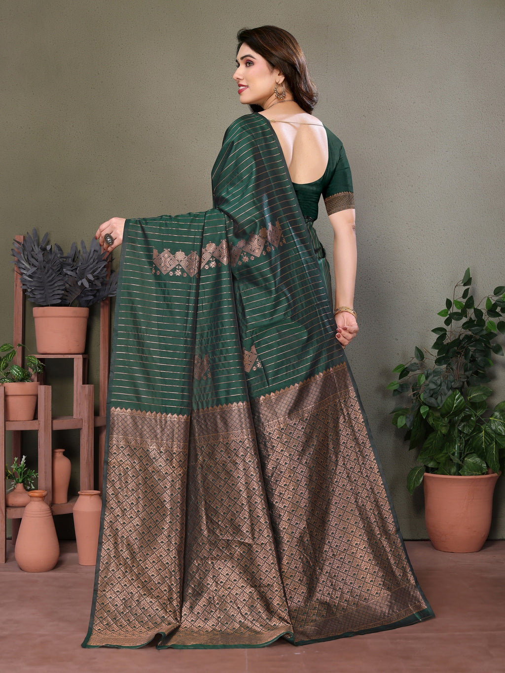 Vedant Vastram Litchi Silk Banarasi Silk Saree - Bottle Green | Grocsy