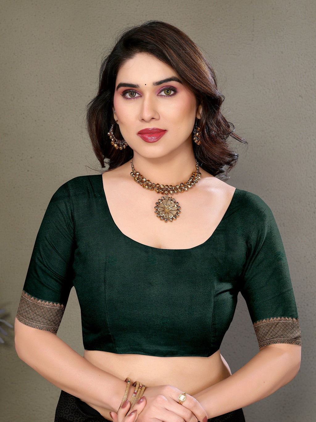 Vedant Vastram Litchi Silk Banarasi Silk Saree - Bottle Green | Grocsy