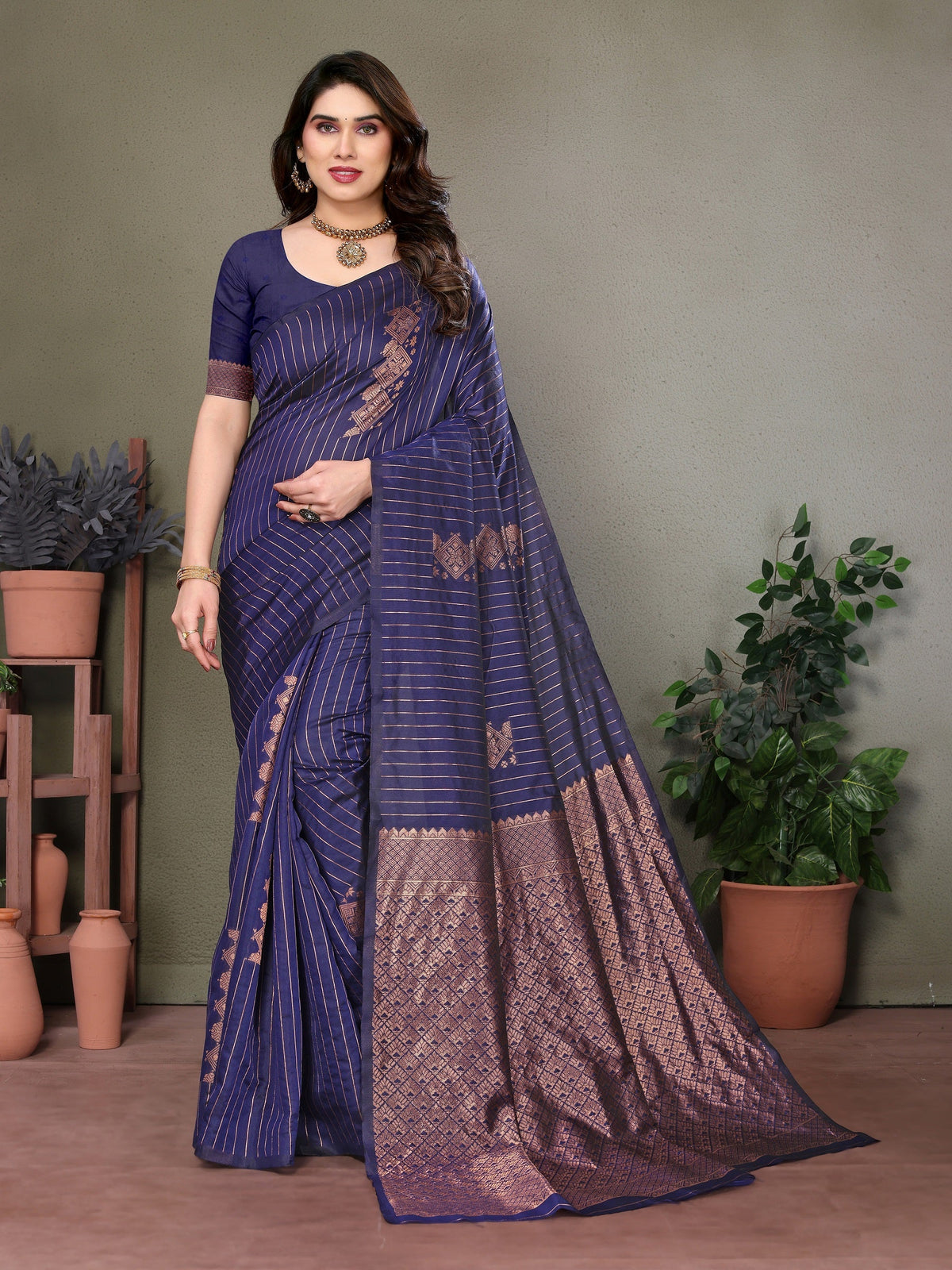 Vedant Vastram Litchi Silk Banarasi Silk Saree - Navy | Grocsy