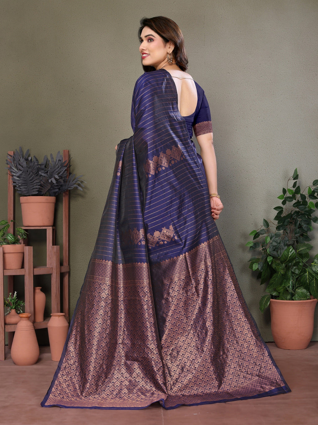 Vedant Vastram Litchi Silk Banarasi Silk Saree - Navy | Grocsy