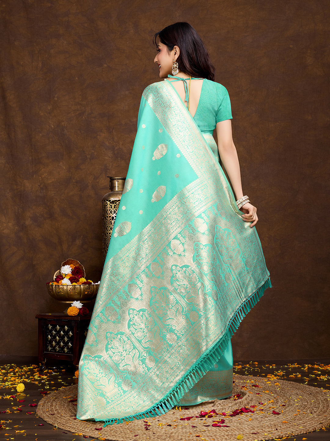 Vedant Vastram Banarasi Silk Fashion Saree - Seegreen | Grocsy