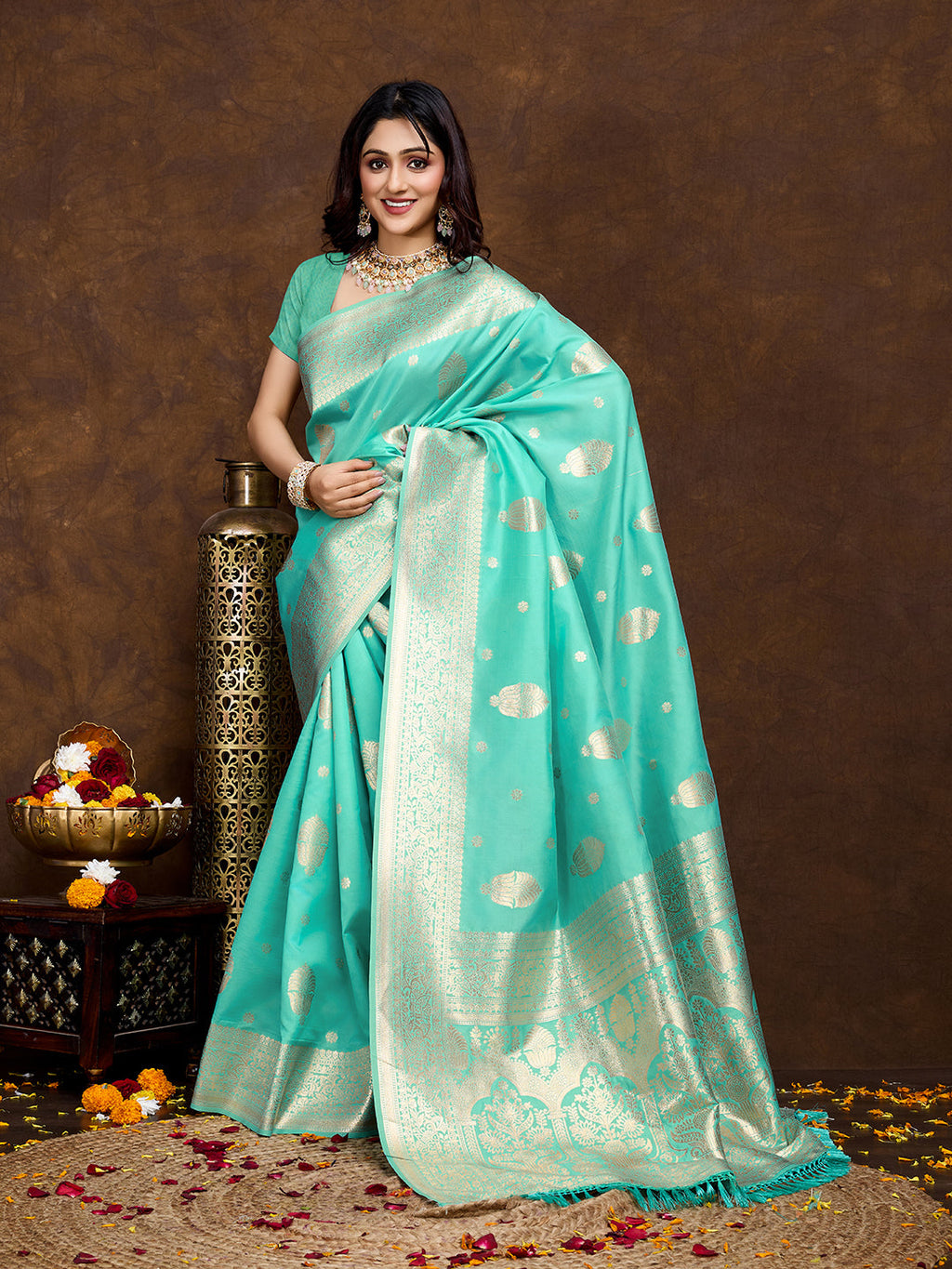 Vedant Vastram Banarasi Silk Fashion Saree - Seegreen | Grocsy