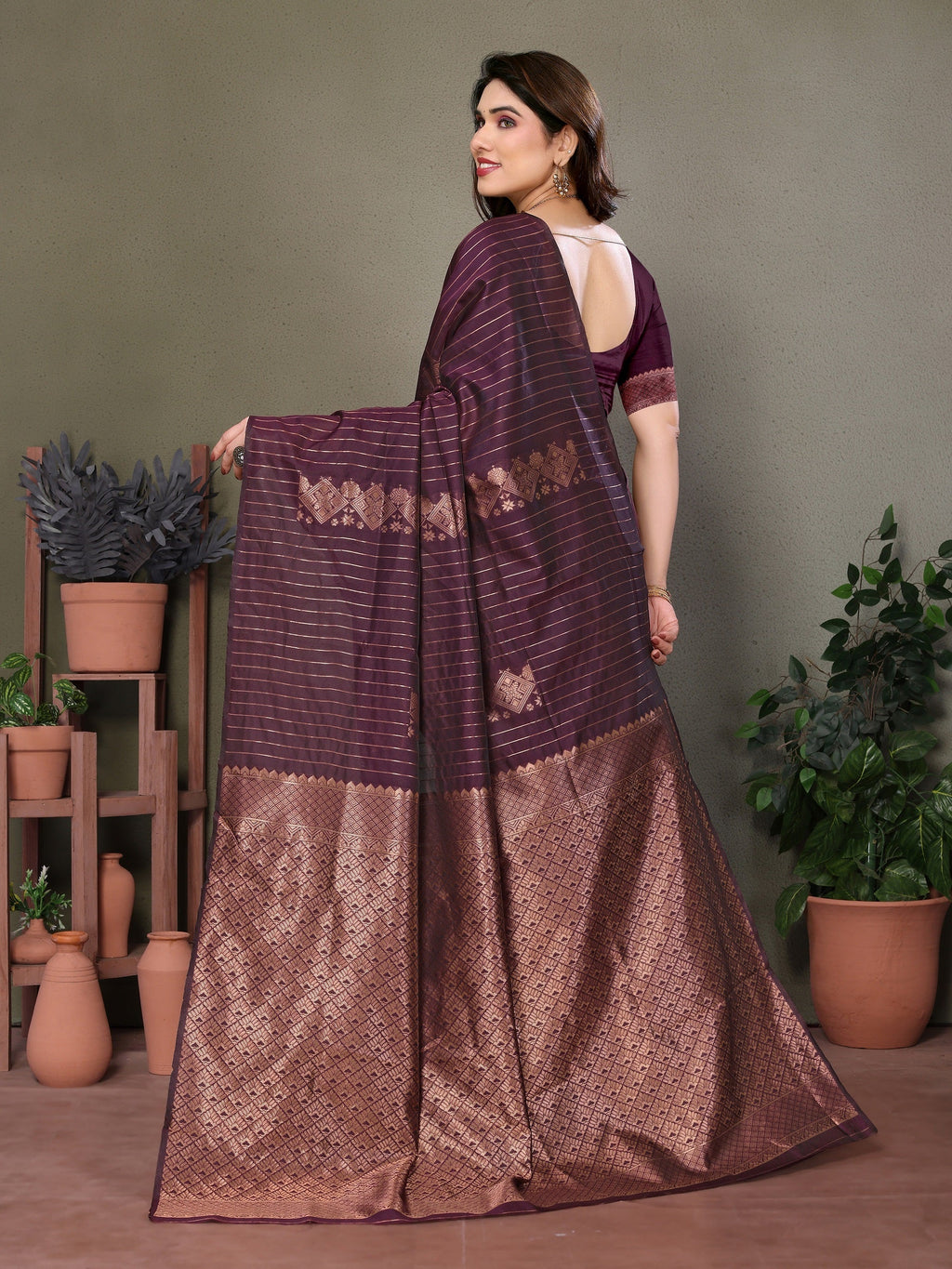 Vedant Vastram Litchi Silk Banarasi Silk Saree - Wine | Grocsy
