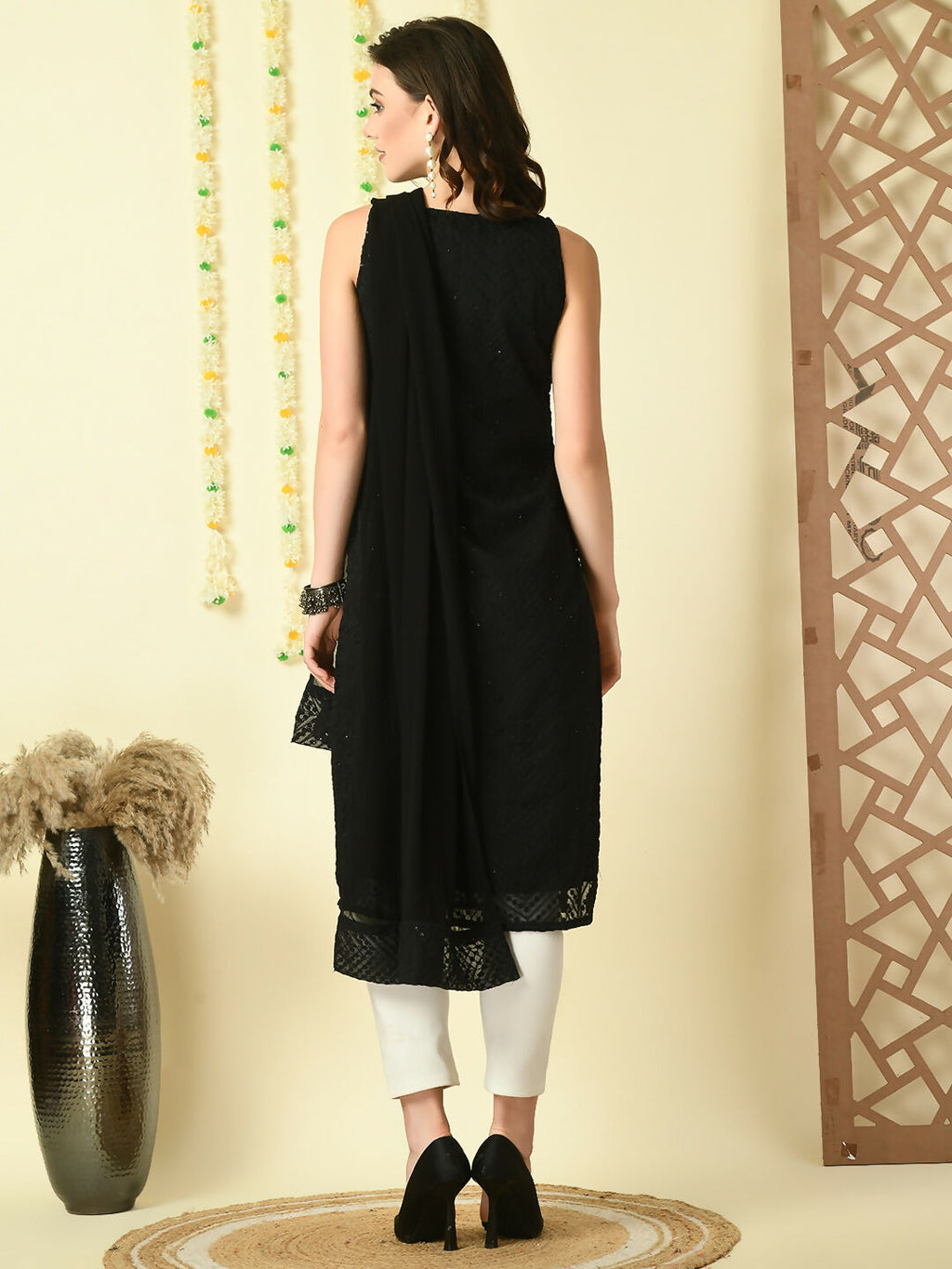 Myshka Women's Black Georgette Sleeveless Straight Party Kurta With Dupatta Set | Grocsy