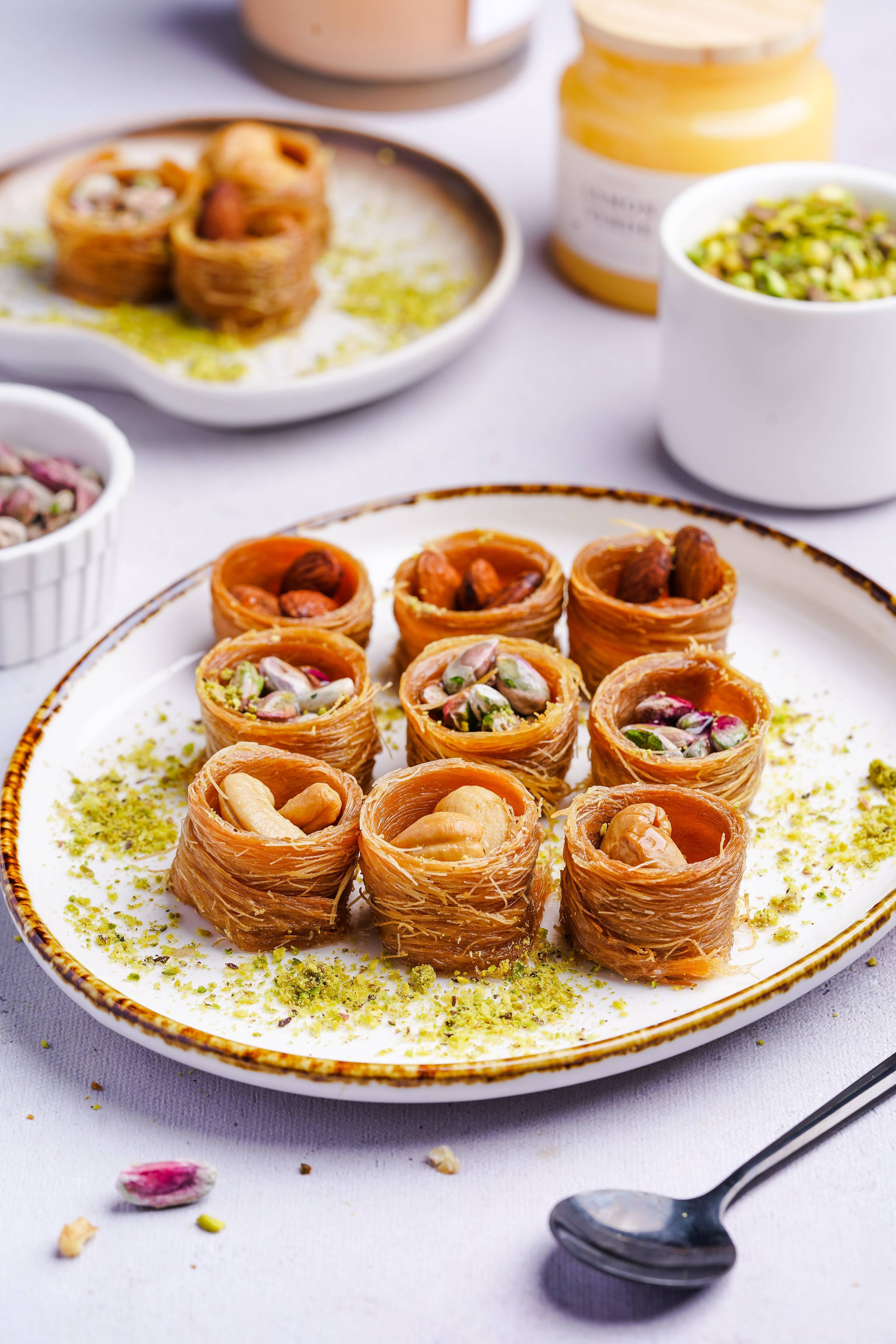 Gourmet Baklava Dry Fruit Nest | Grocsy