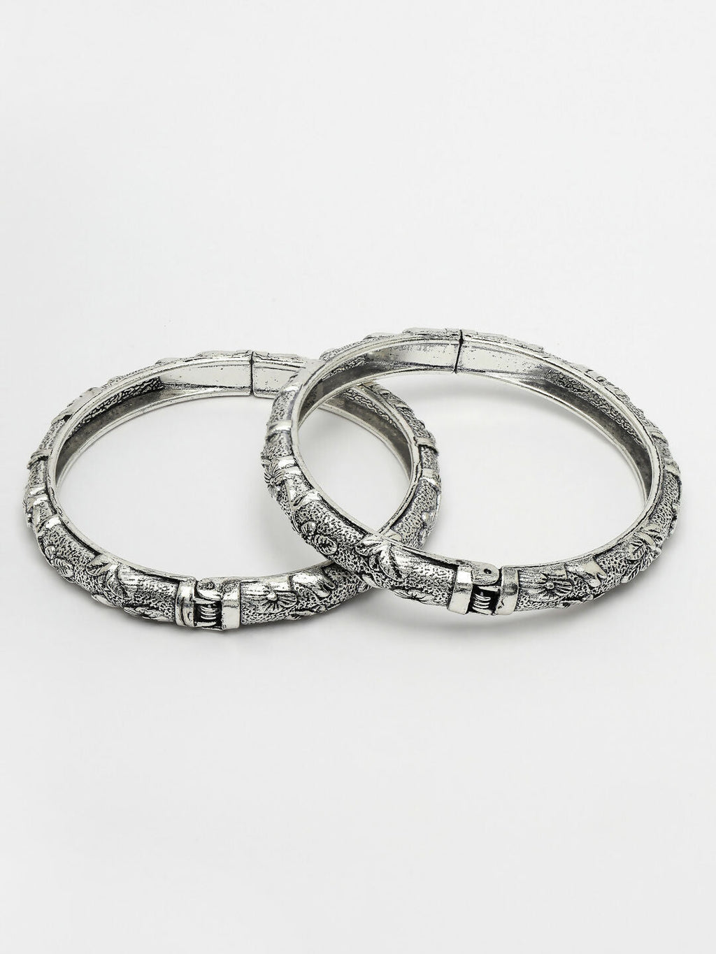 NVR Women's Set of 2 Silver-Toned German Silver Floral Oxidised Kada Bangle