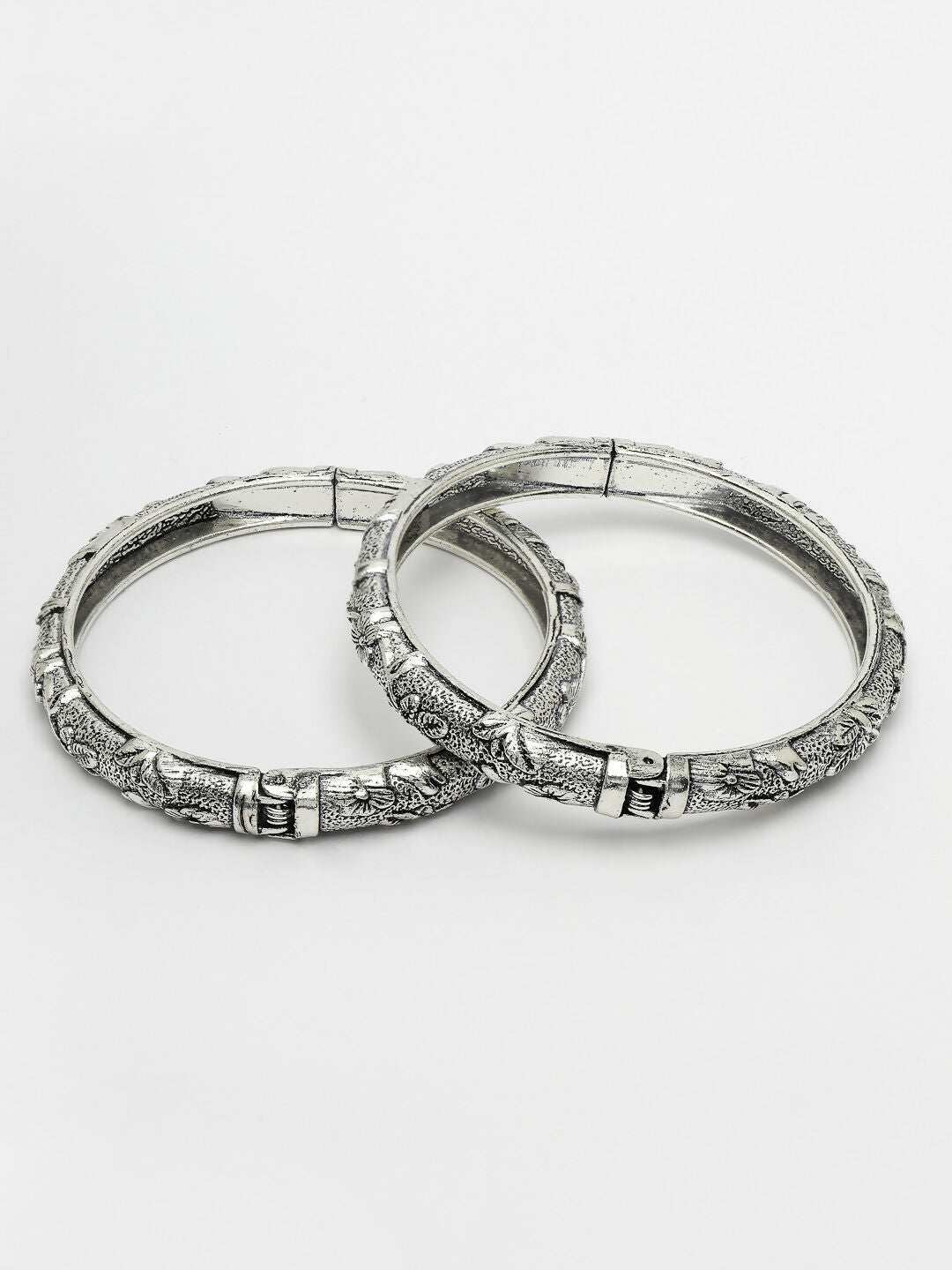 NVR Women's Set of 2 Silver-Toned German Silver Floral Oxidised Kada Bangle