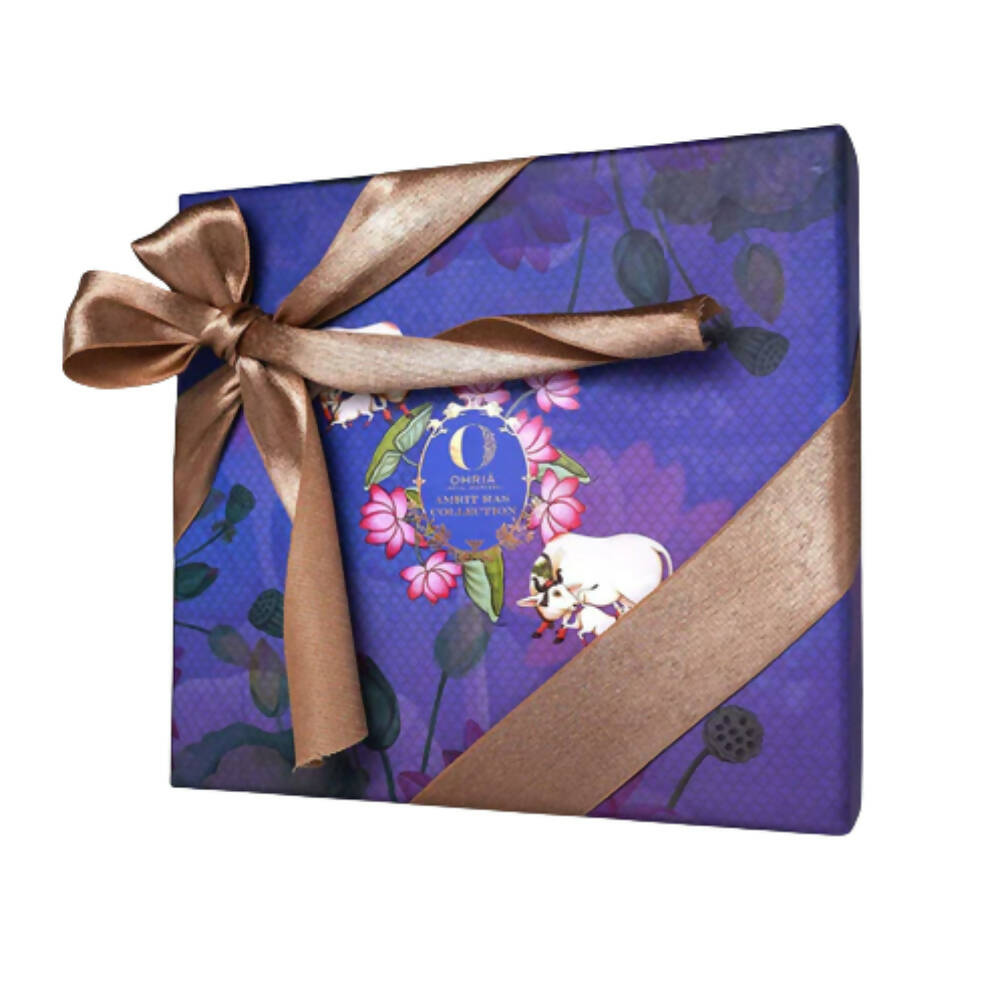 Ohria Ayurveda Pavitram The Divine Nectar Bath Gift Box | Grocsy