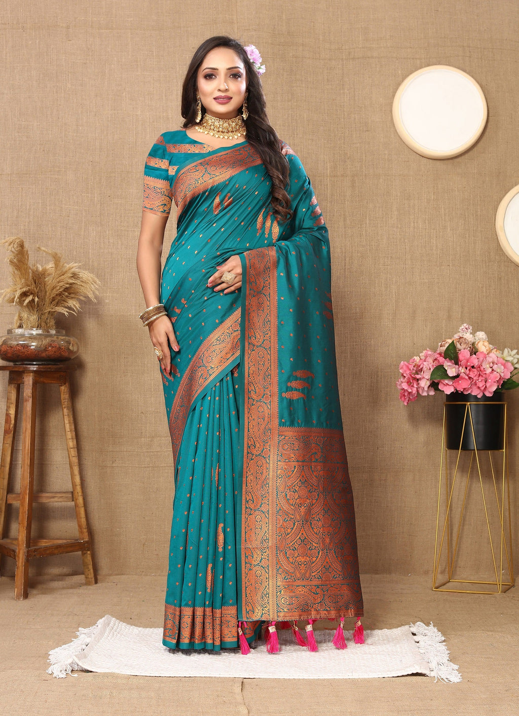 Vedant Vastram See Green Color Banarasi Silk Saree - See Green | Grocsy