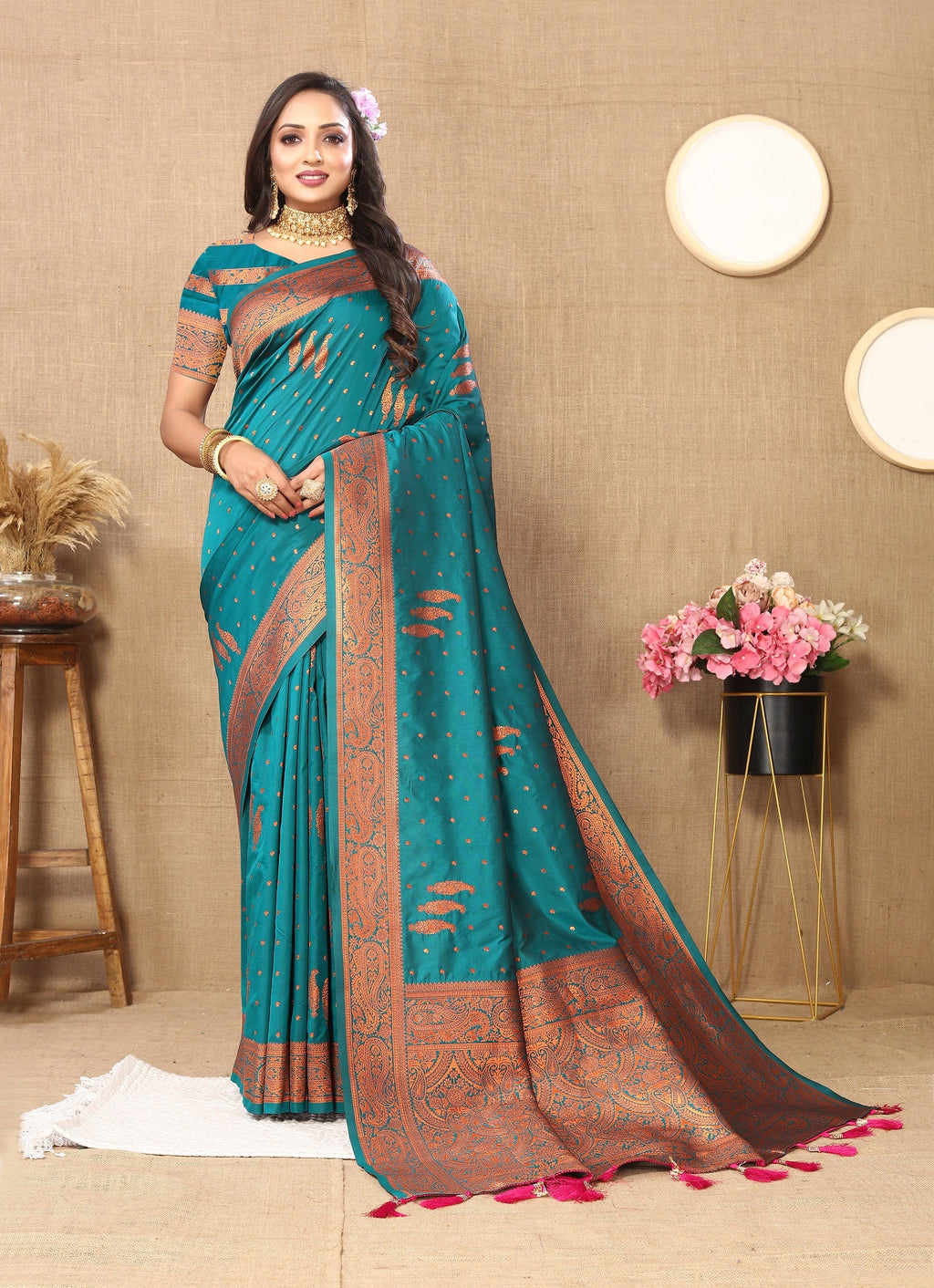 Vedant Vastram See Green Color Banarasi Silk Saree - See Green | Grocsy