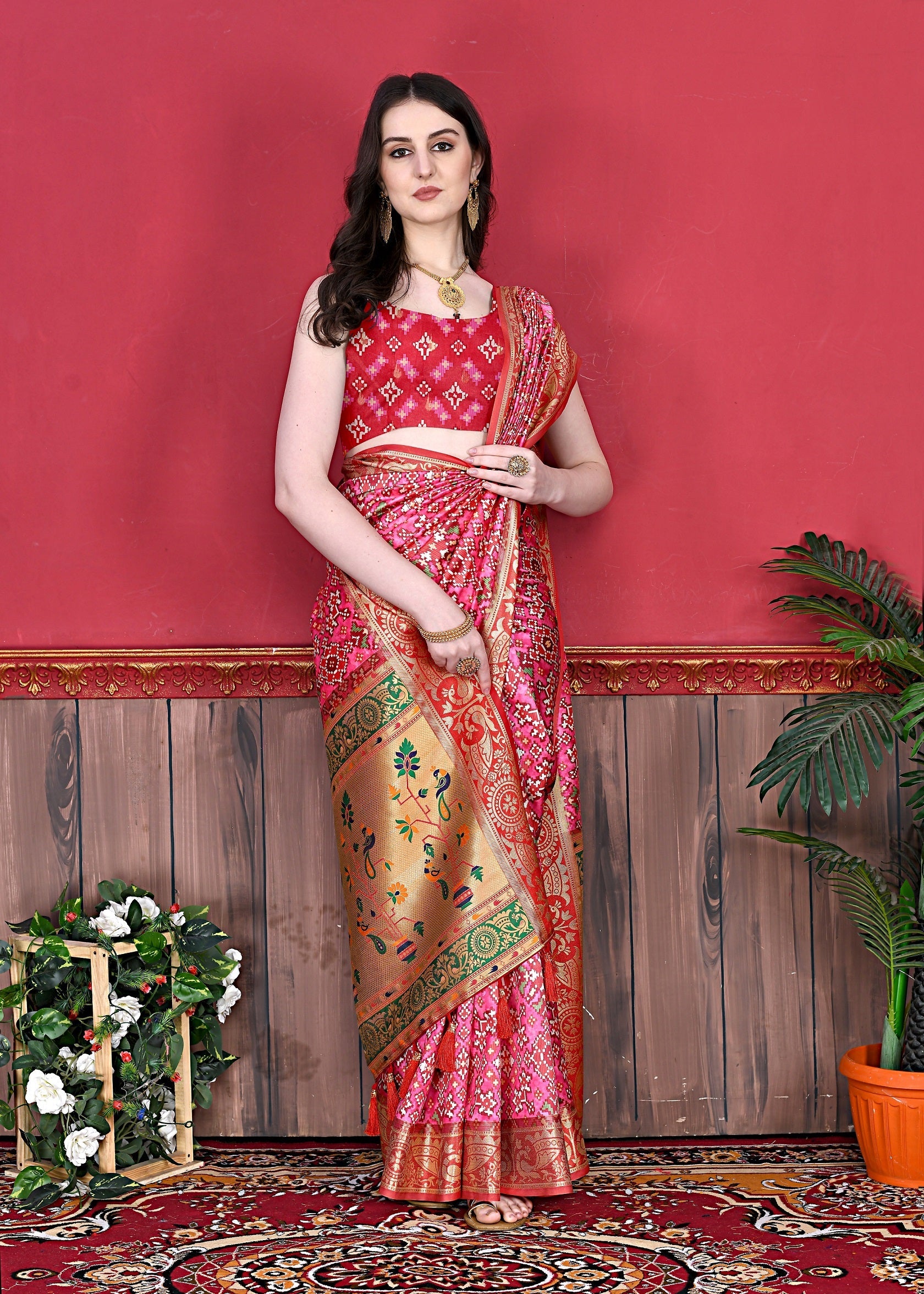 Vedant Vastram Pink Color Kanjeevaram Silk Saree - Pink | Grocsy