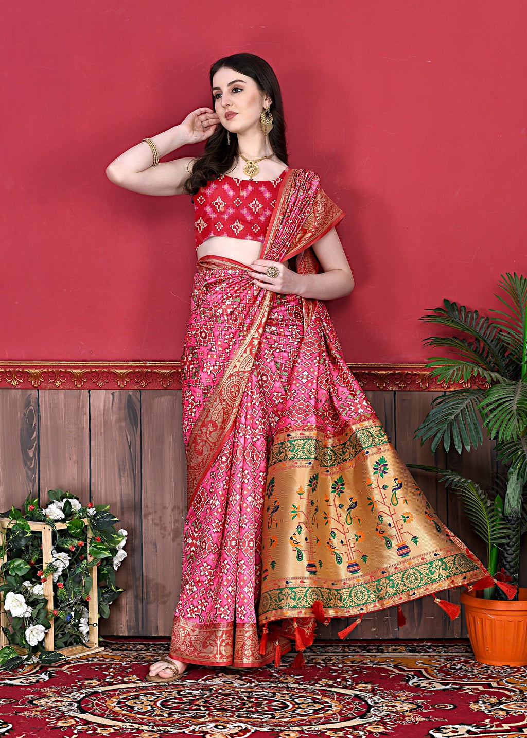 Vedant Vastram Pink Color Kanjeevaram Silk Saree - Pink | Grocsy