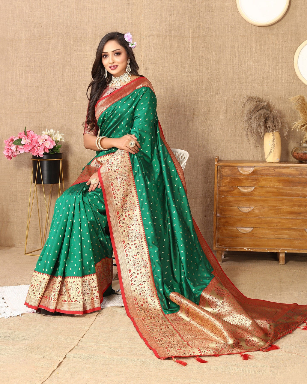 Vedant Vastram Green Color Kanjeevaram Silk Saree - Green | Grocsy