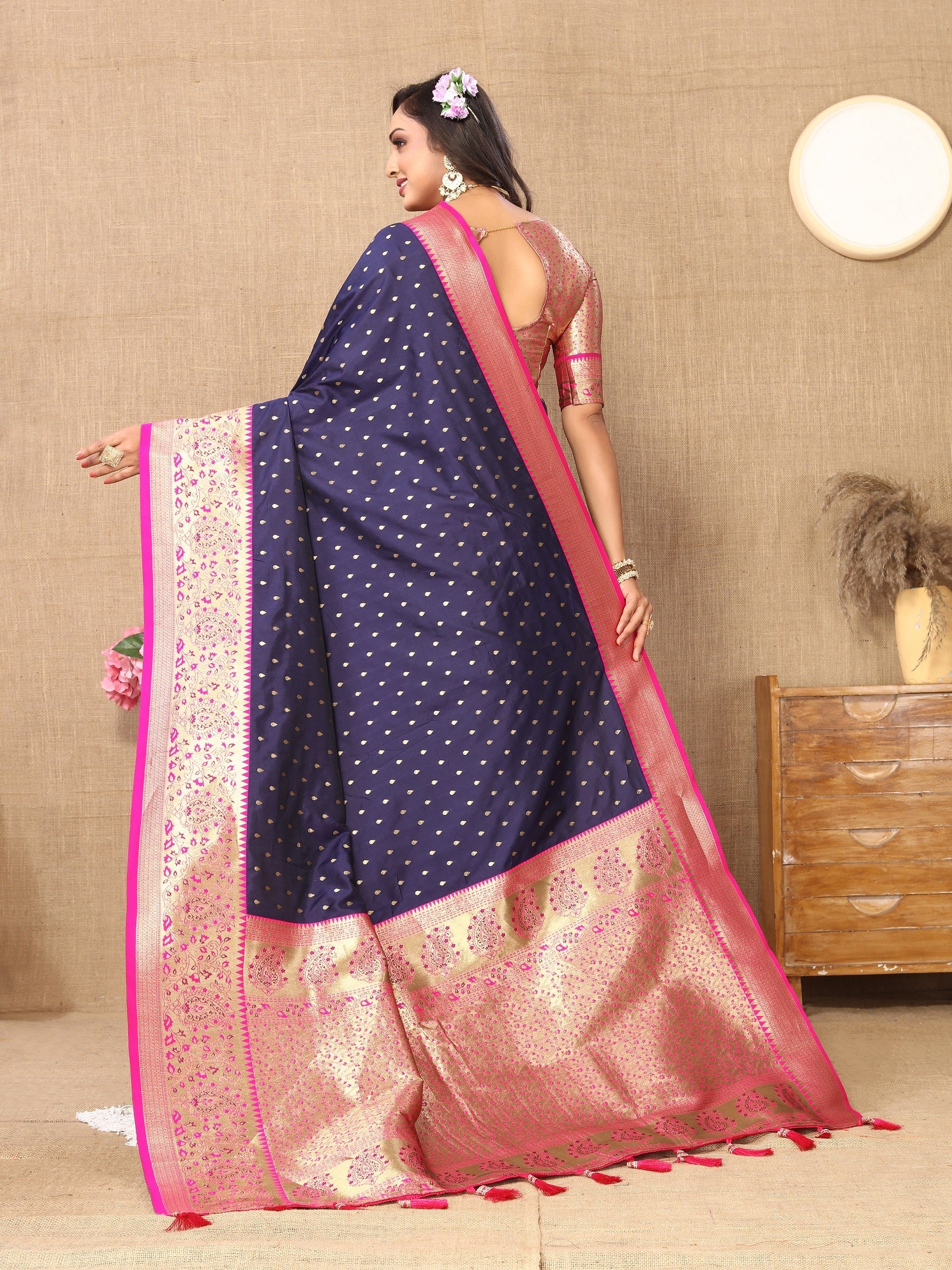 Vedant Vastram Navy Blue Color Kanjeevaram Silk Saree - Navy Blue | Grocsy