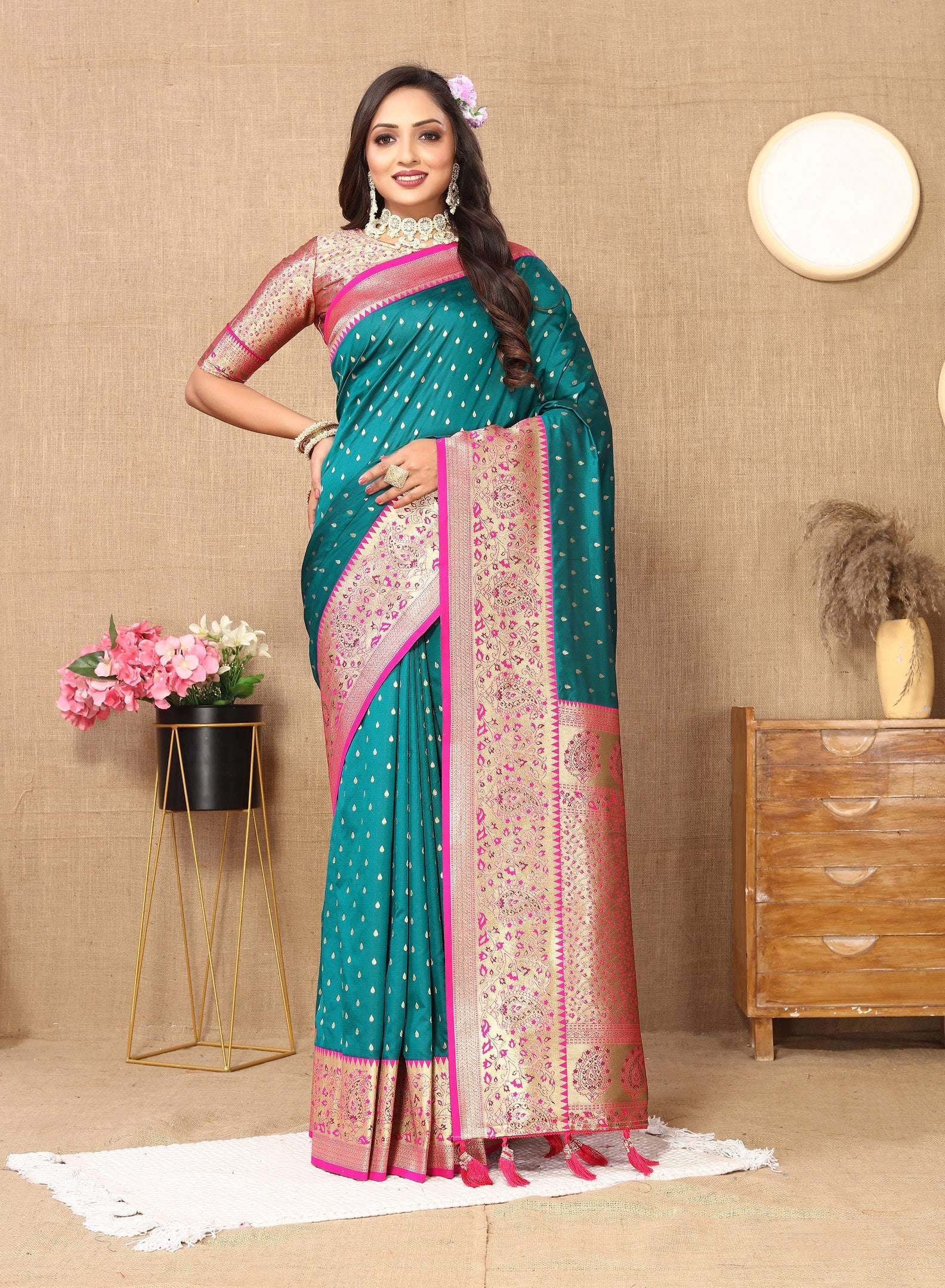 Vedant Vastram Rama Color Kanjeevaram Silk Saree - Rama | Grocsy