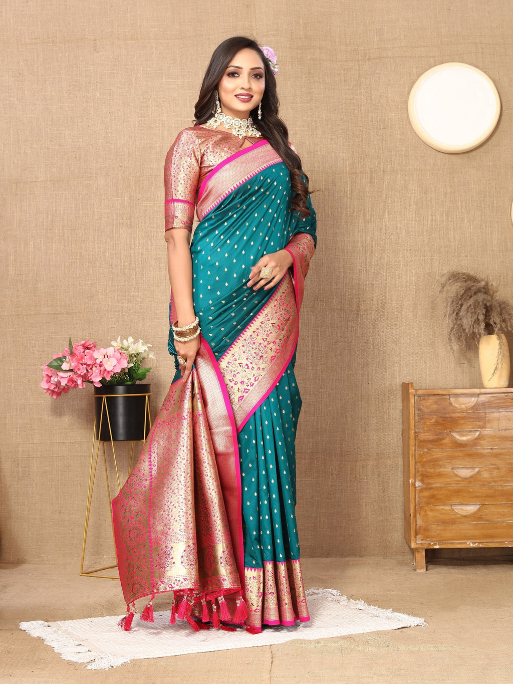 Vedant Vastram Rama Color Kanjeevaram Silk Saree - Rama | Grocsy