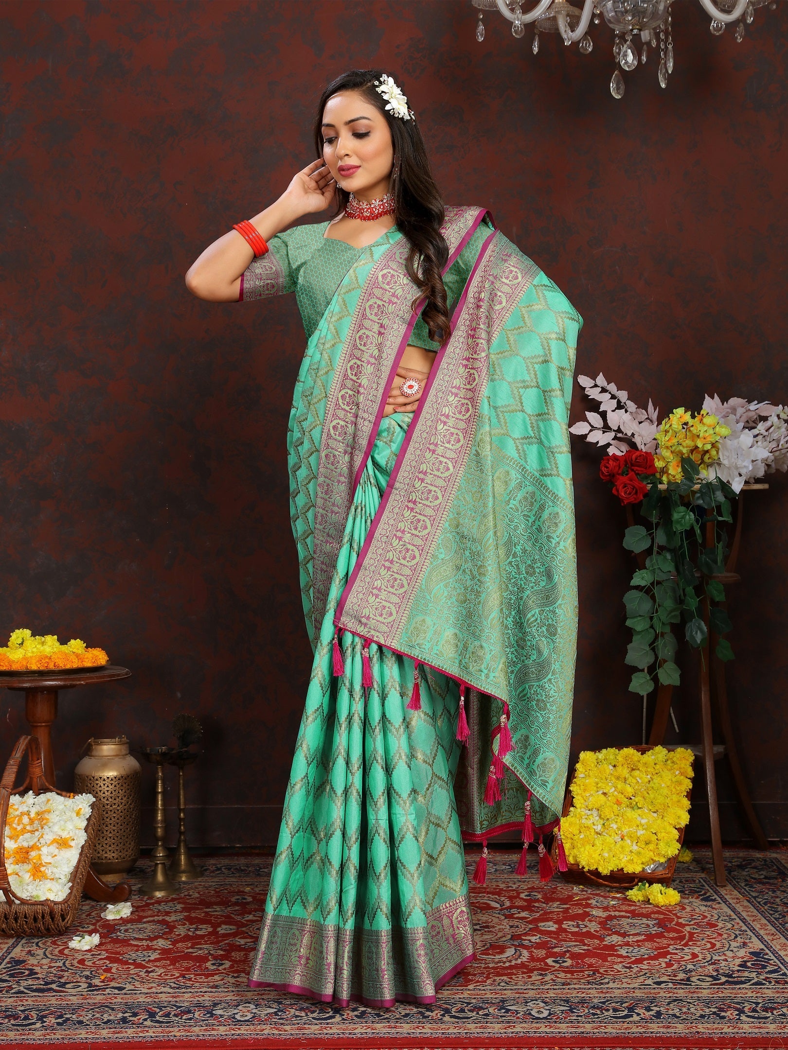 Vedant Vastram See Green Color Banarasi Silk Saree - See Green | Grocsy