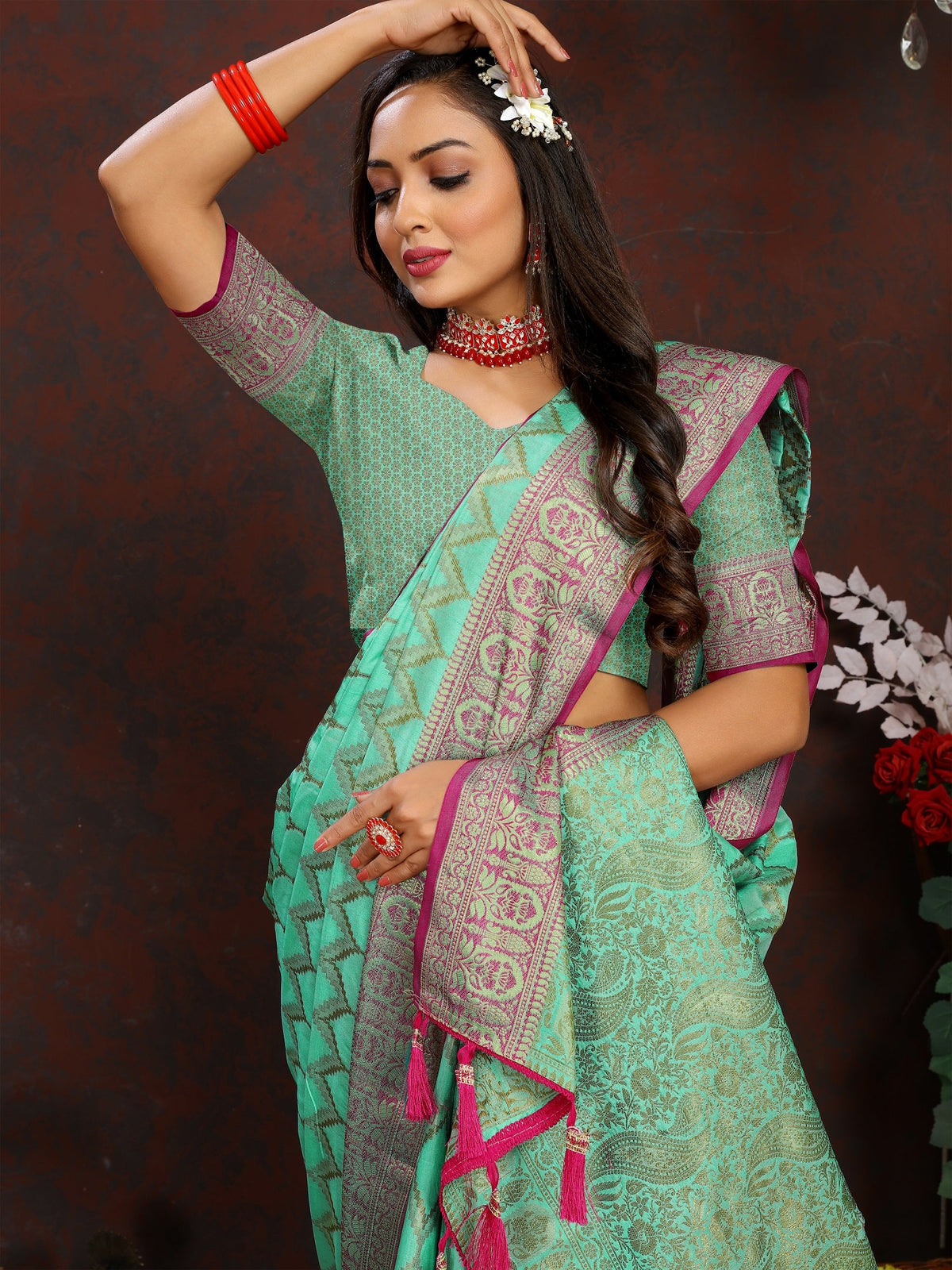 Vedant Vastram See Green Color Banarasi Silk Saree - See Green | Grocsy