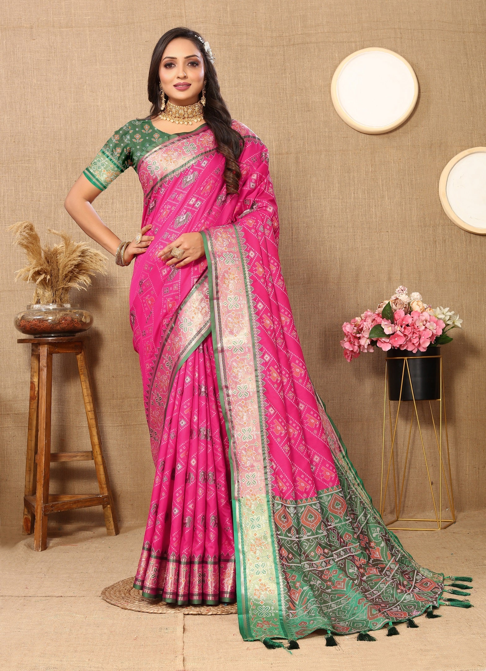 Vedant Vastram Pink Color Kanjeevaram Patola Silk Saree - Pink | Grocsy