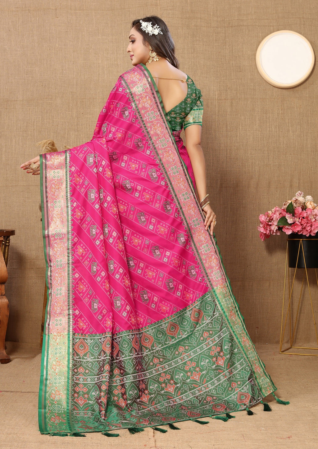 Vedant Vastram Pink Color Kanjeevaram Patola Silk Saree - Pink | Grocsy
