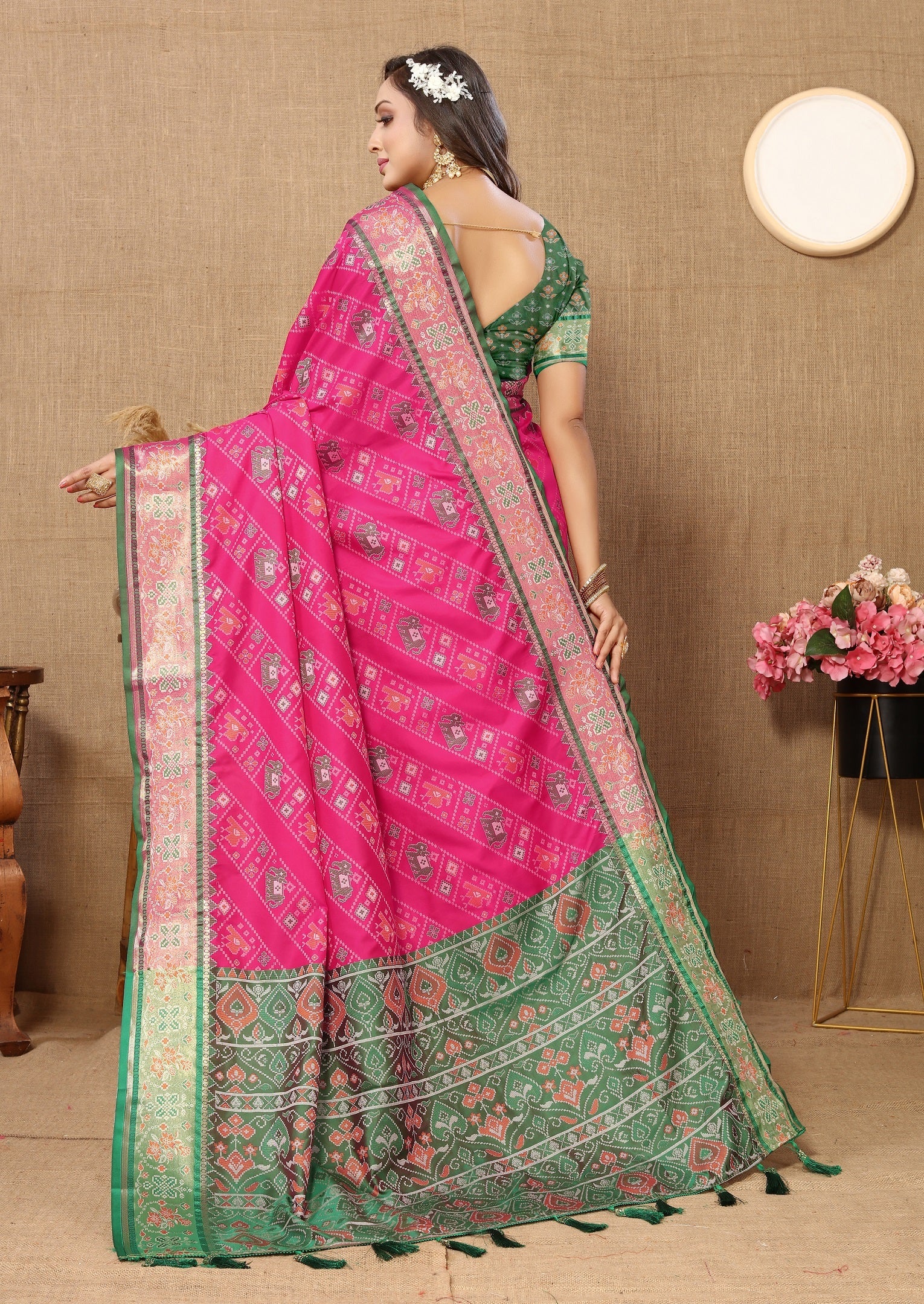 Vedant Vastram Pink Color Kanjeevaram Patola Silk Saree - Pink | Grocsy