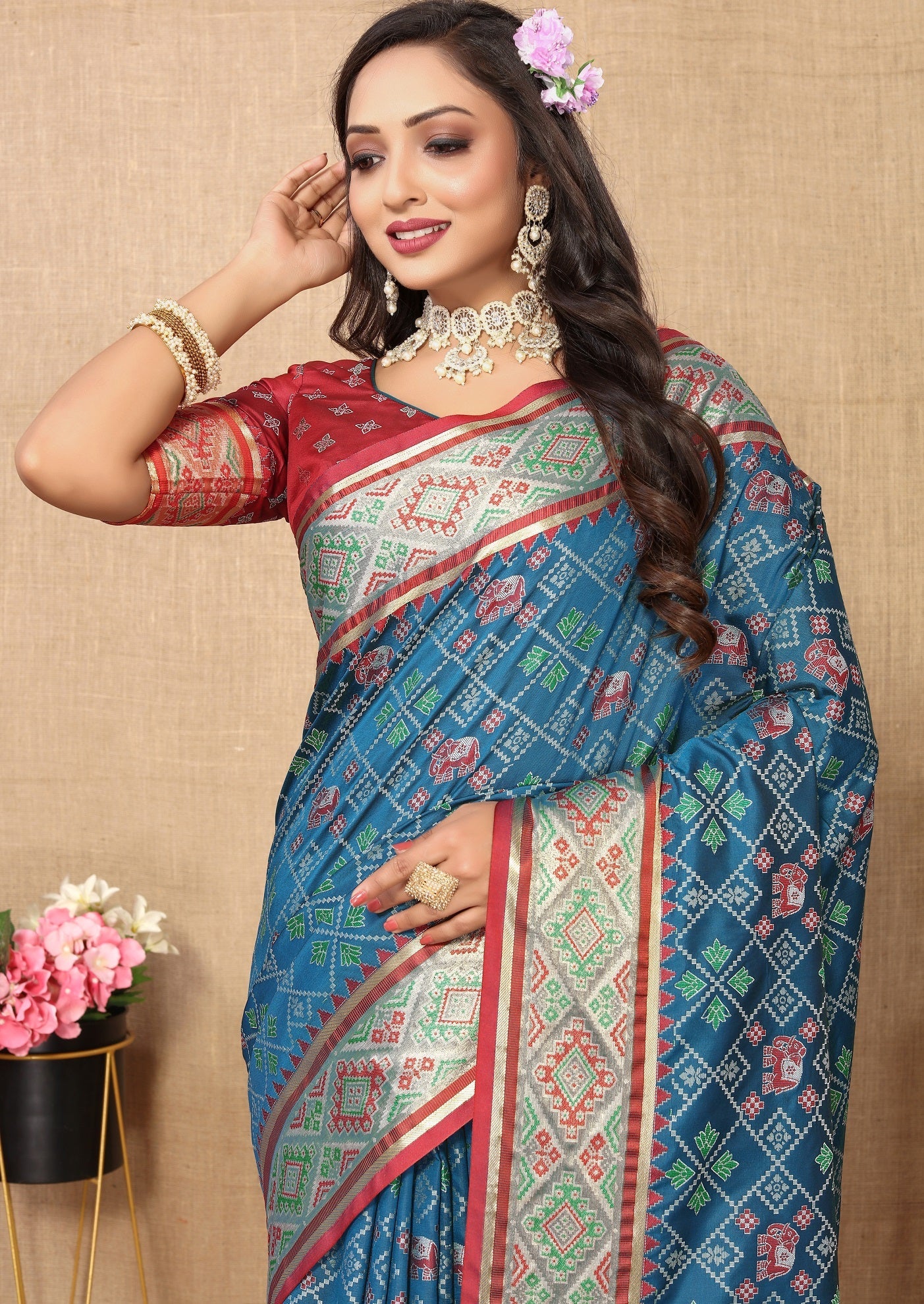 Vedant Vastram Navy Blue Color Kanjeevaram Patola Silk Saree - Navy Blue | Grocsy
