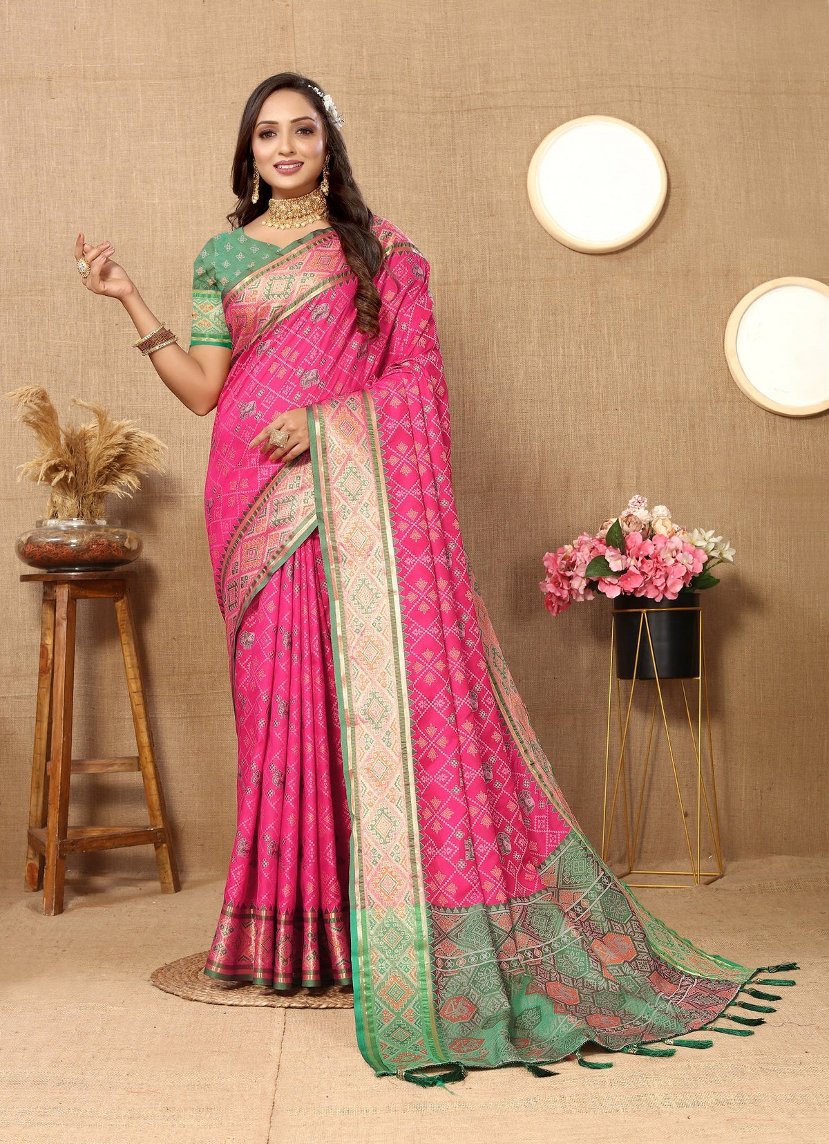 Vedant Vastram Pink Color Kanjeevaram Patola Silk Saree - Pink | Grocsy