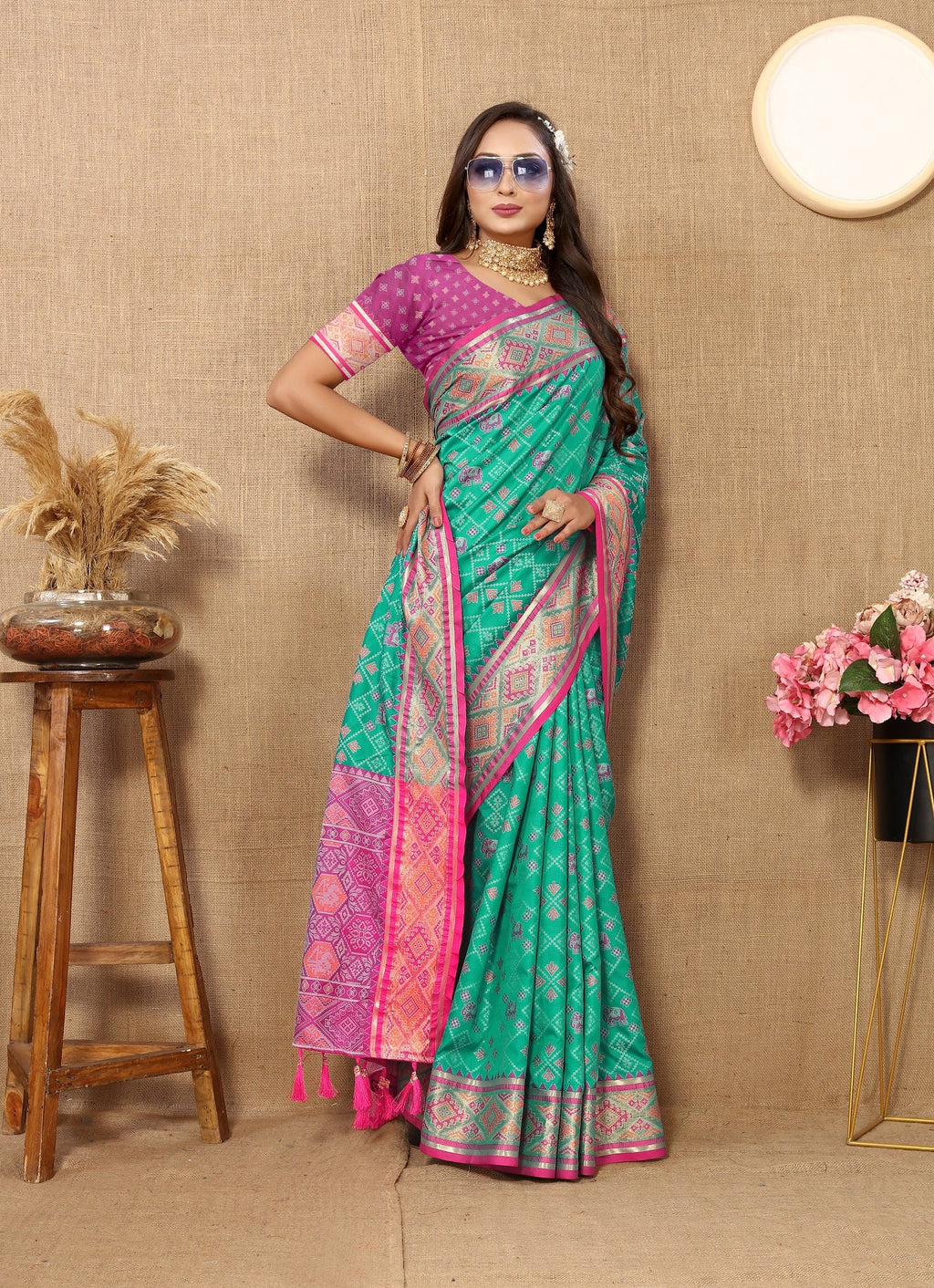 Vedant Vastram See Green Color Kanjeevaram Patola Silk Saree - See Green | Grocsy